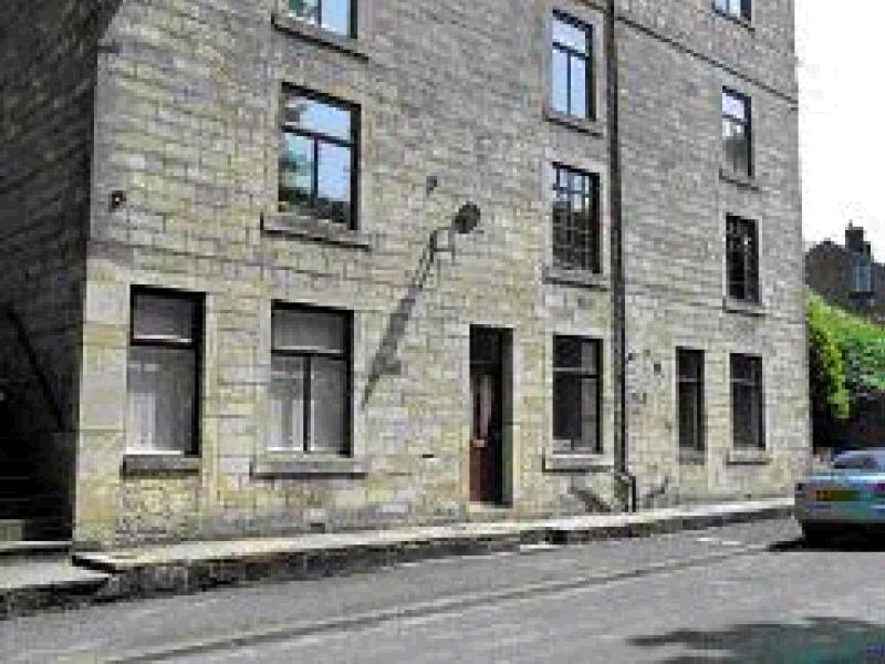 1 bedroom Let in Todmorden - 0.