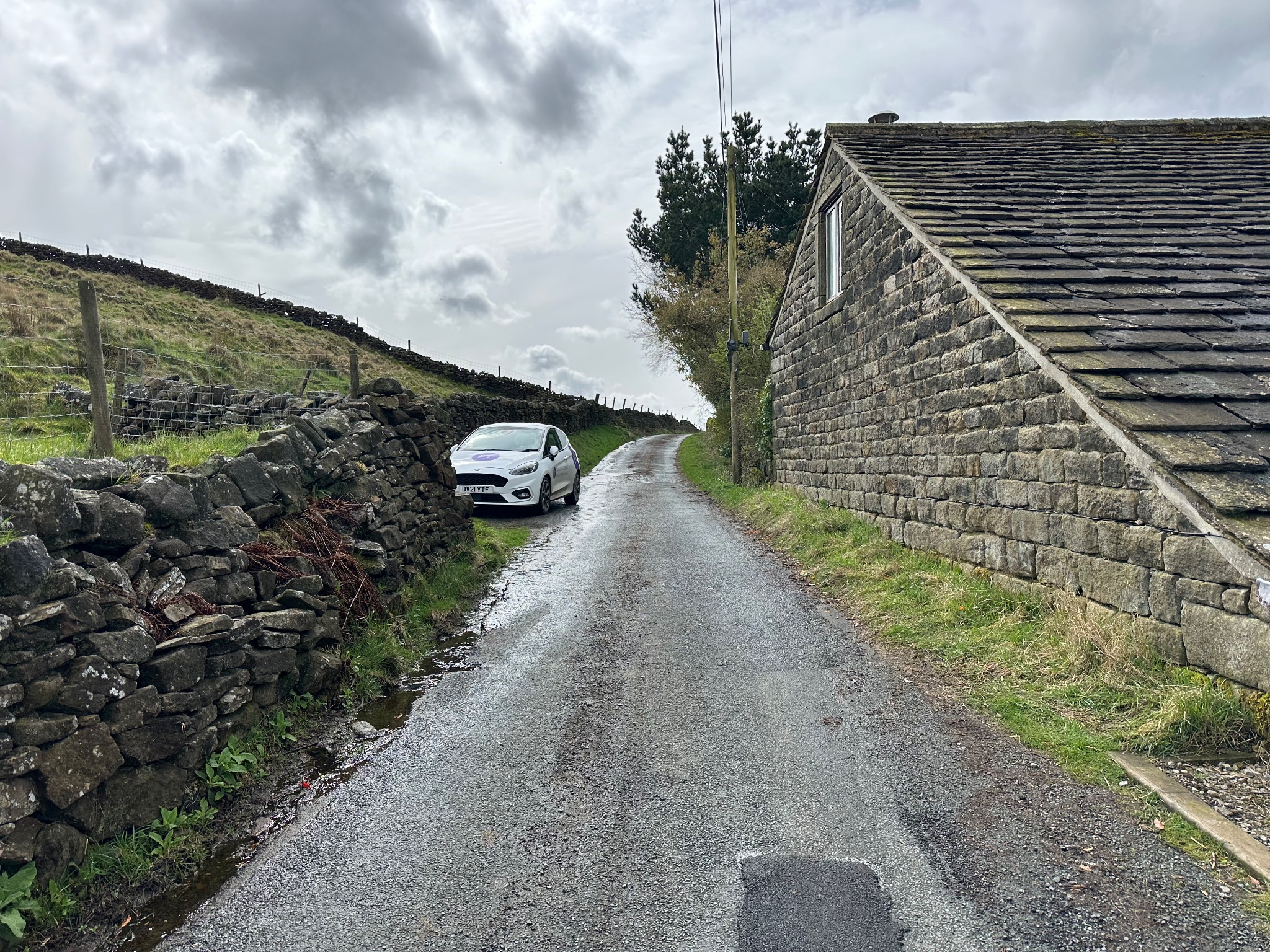 1 bedroom barn conversion house Let Agreed in Hebden Bridge - Photograph 14.