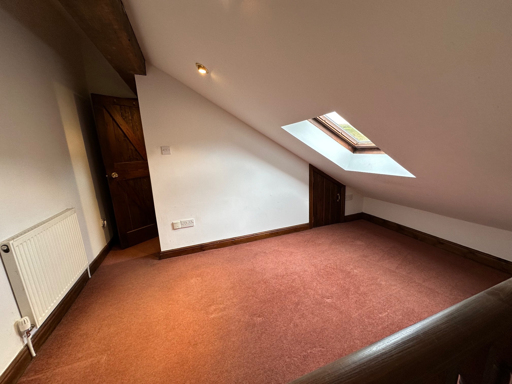 1 bedroom barn conversion house Let Agreed in Hebden Bridge - Photograph 9.