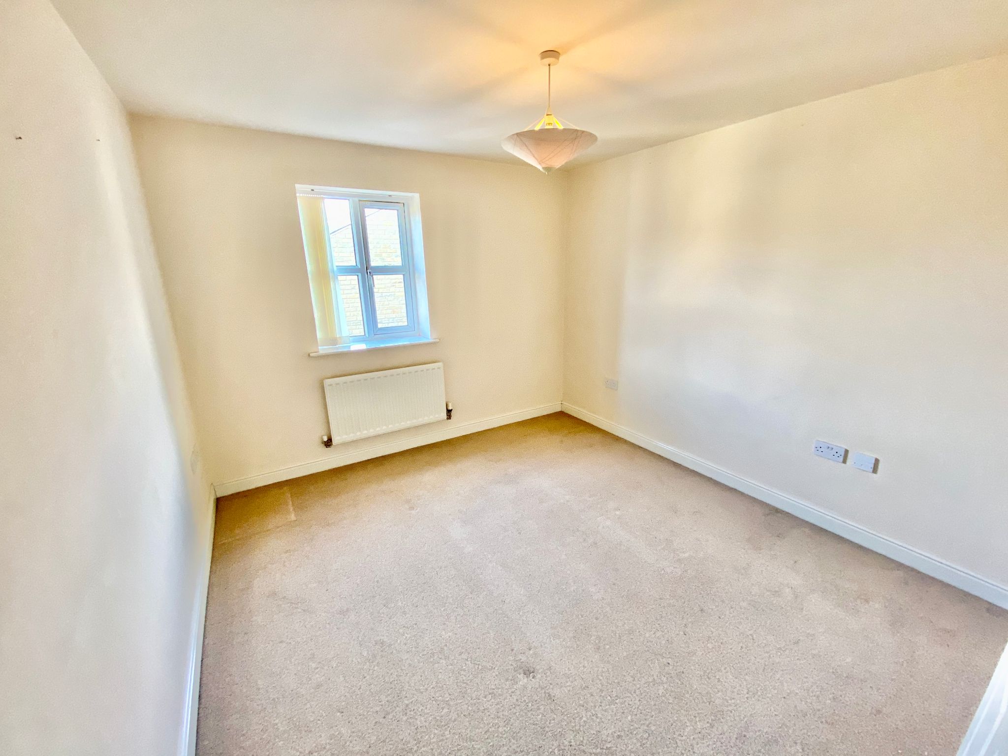 3 bedroom apartment flat/apartment To Let in Mytholmroyd - Photograph 8.