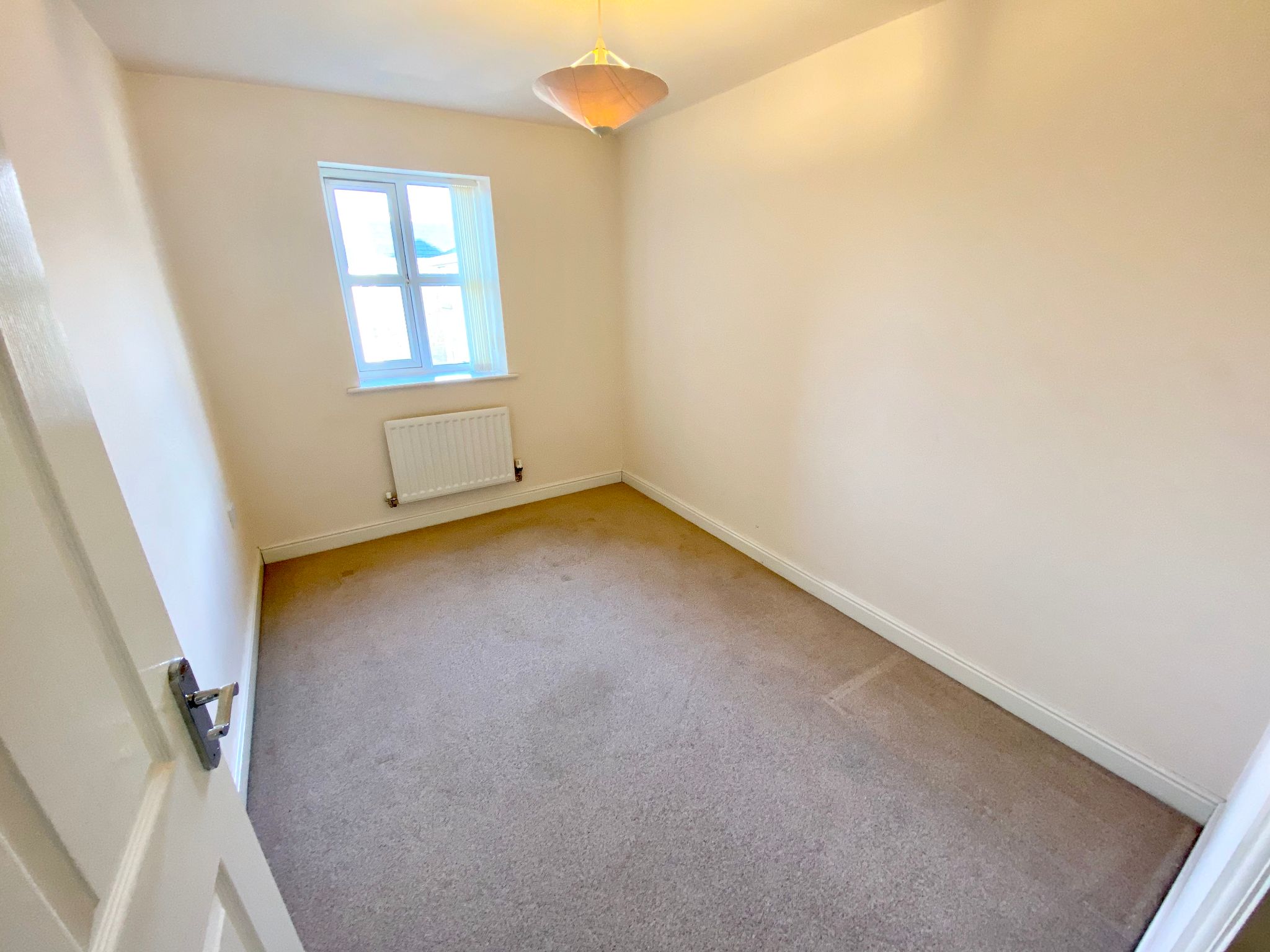 3 bedroom apartment flat/apartment To Let in Mytholmroyd - Photograph 5.