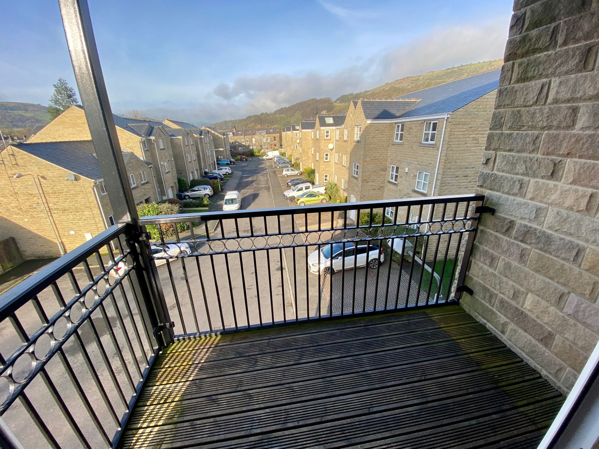 3 bedroom apartment flat/apartment To Let in Mytholmroyd - Photograph 11.
