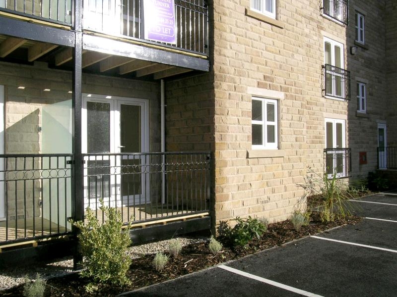 2 bedroom Let in Hebden Bridge - 0.