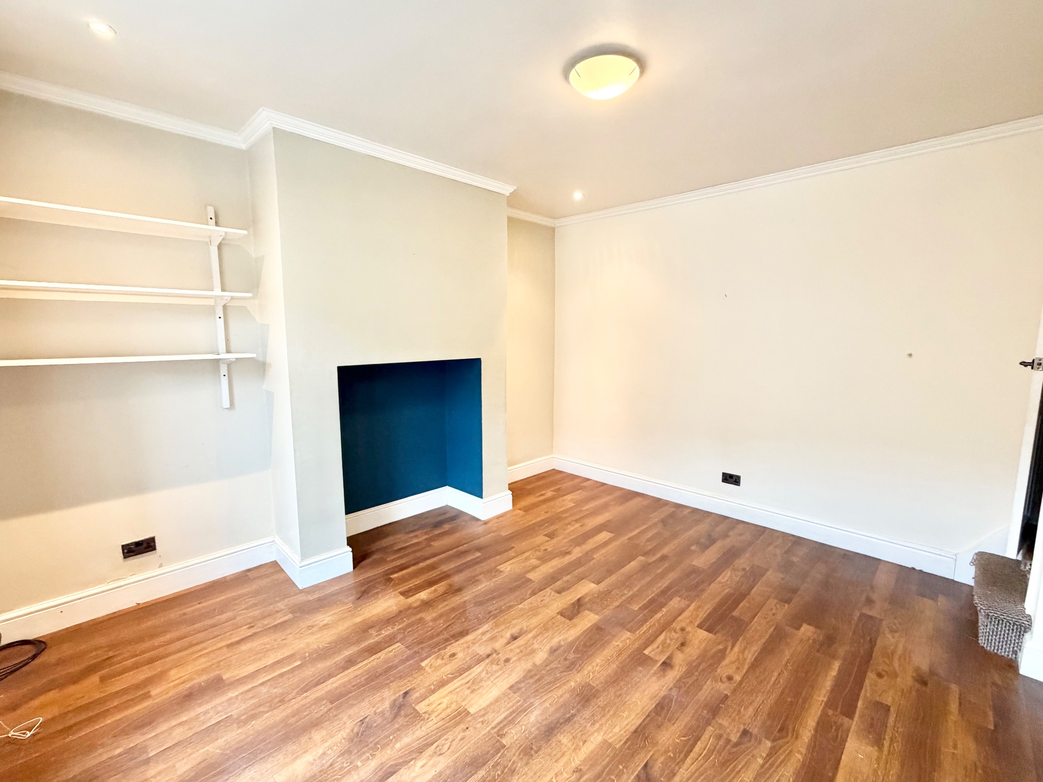 3 bedroom mid terraced house Let Agreed in Mytholmroyd - Photograph 5.