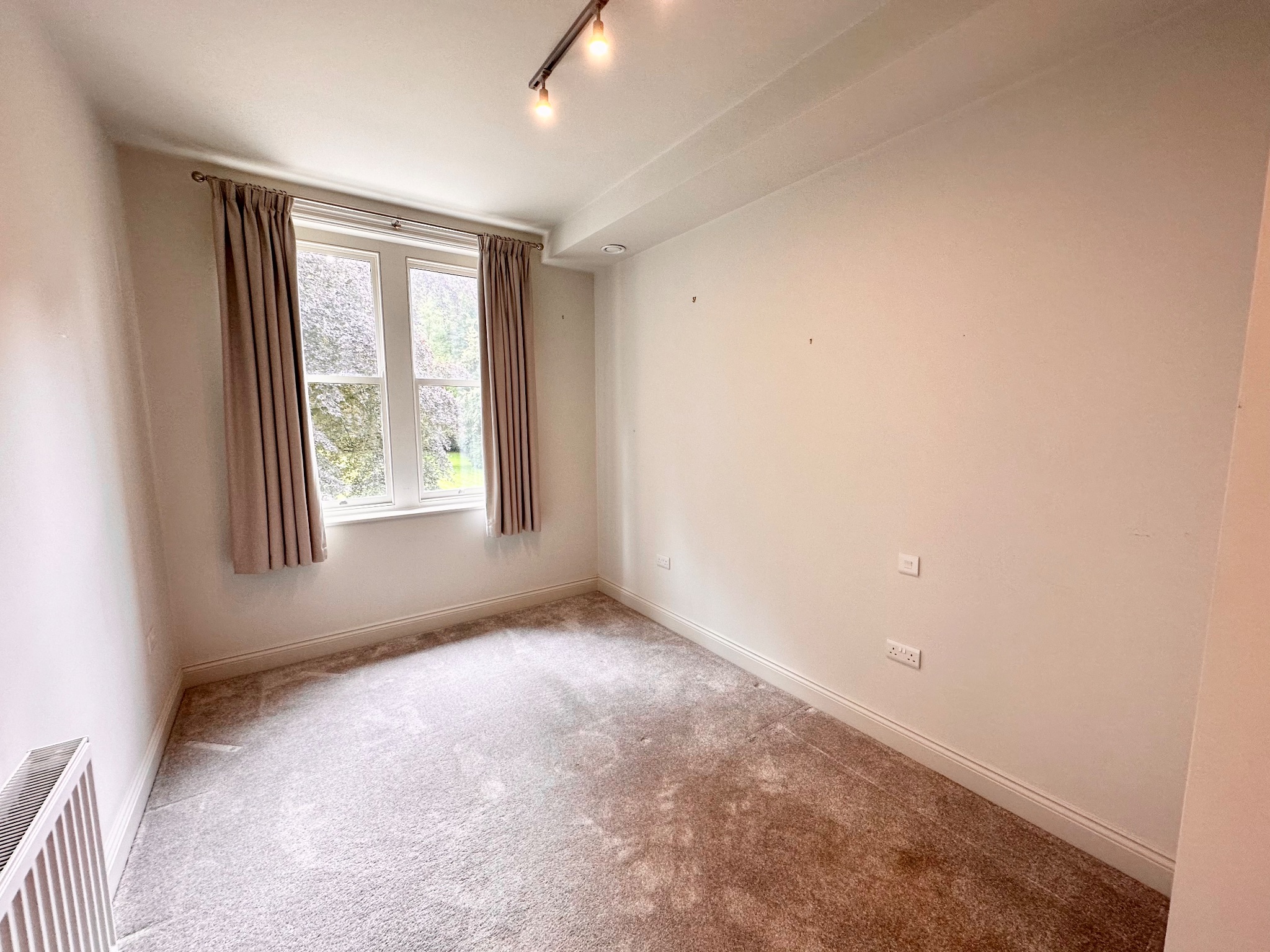 2 bedroom apartment flat/apartment To Let in Hebden Bridge - Photograph 12.