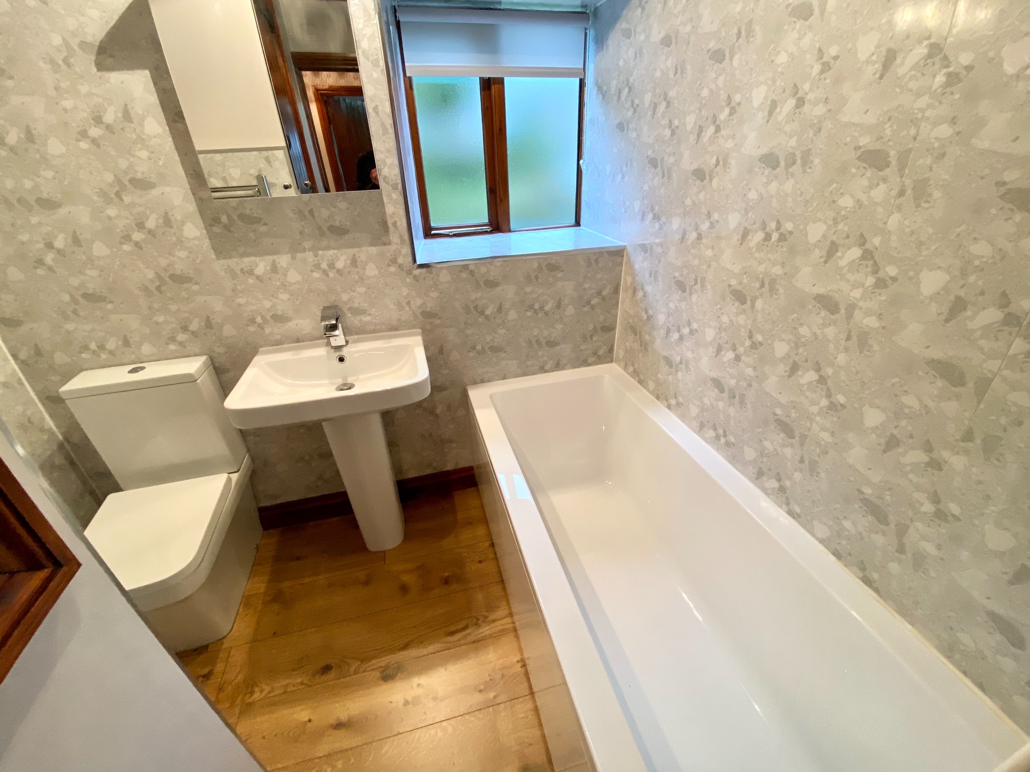 2 bedroom cottage house To Let in Todmorden - Photograph 23.