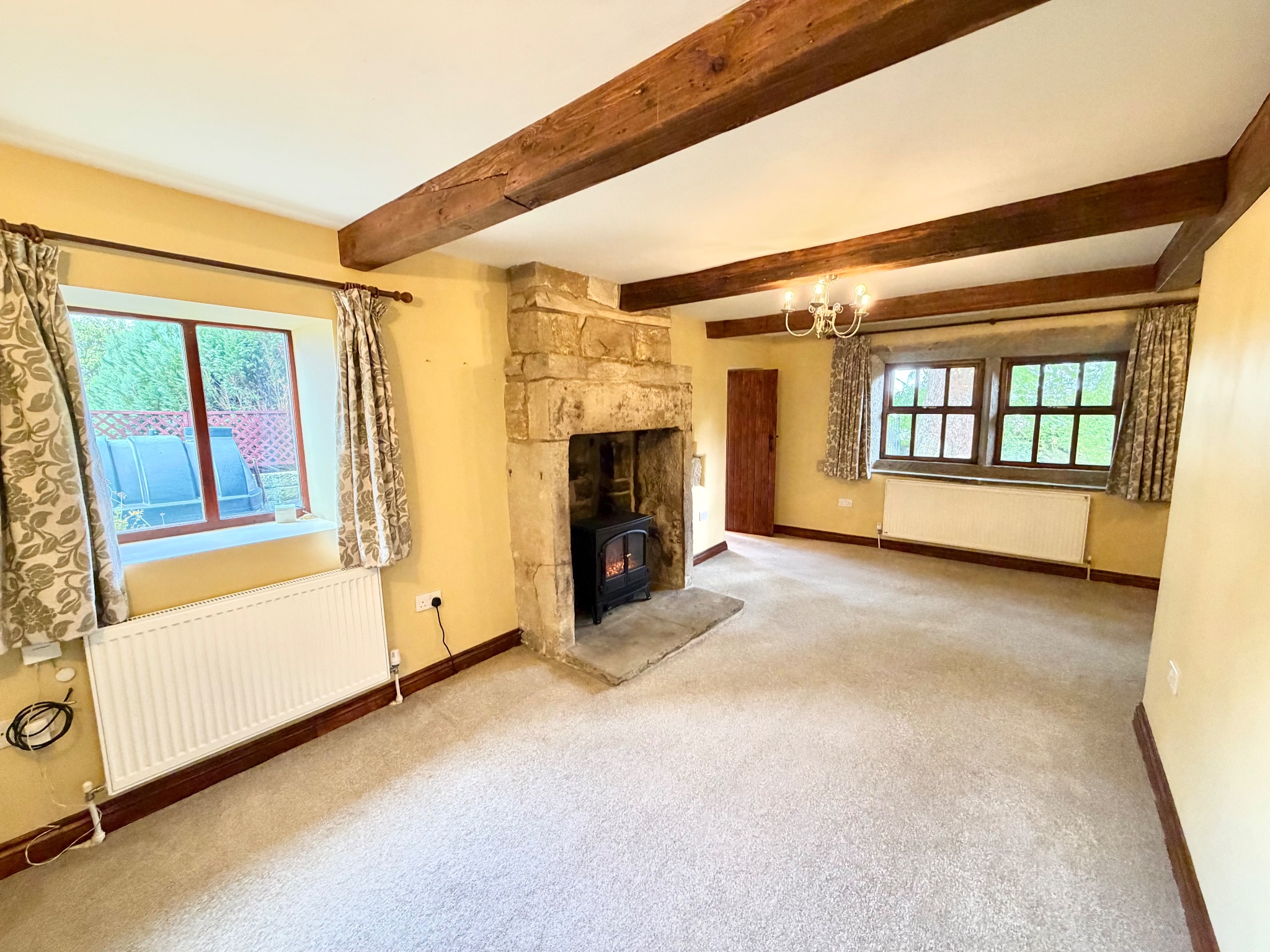 2 bedroom cottage house To Let in Todmorden - Property photograph.