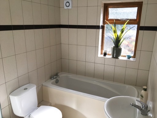 3 bedroom barn conversion house To Let in Mytholmroyd - Photograph 10.