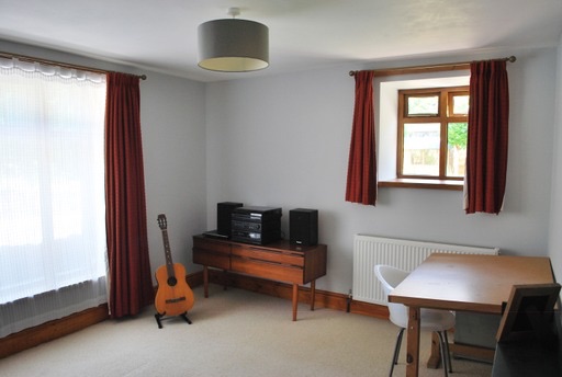 3 bedroom barn conversion house To Let in Mytholmroyd - Photograph 12.