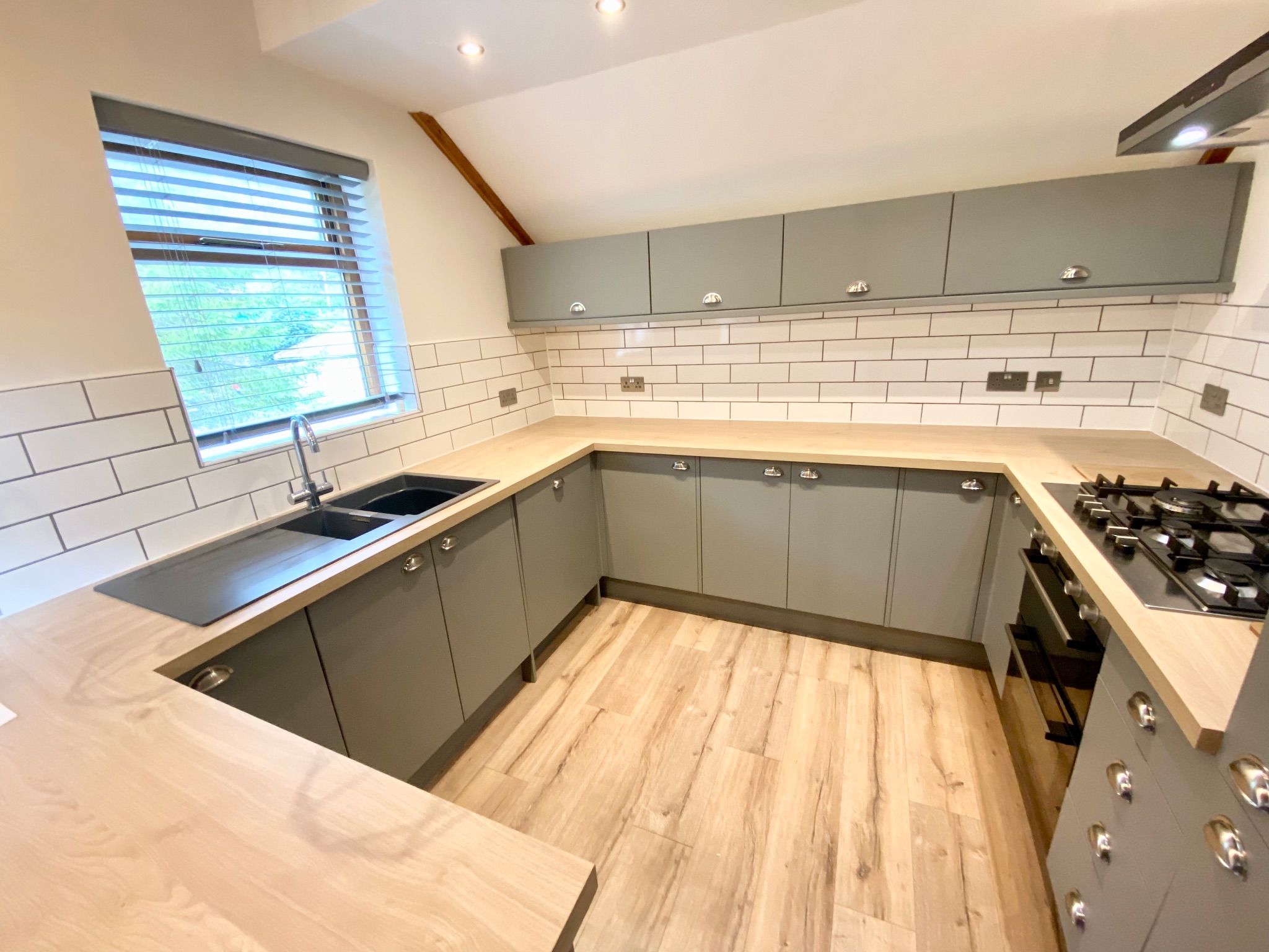 3 bedroom barn conversion house To Let in Mytholmroyd - Photograph 55.