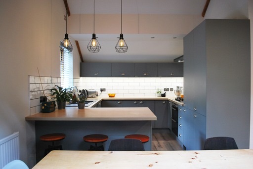 3 bedroom barn conversion house To Let in Mytholmroyd - Property photograph.