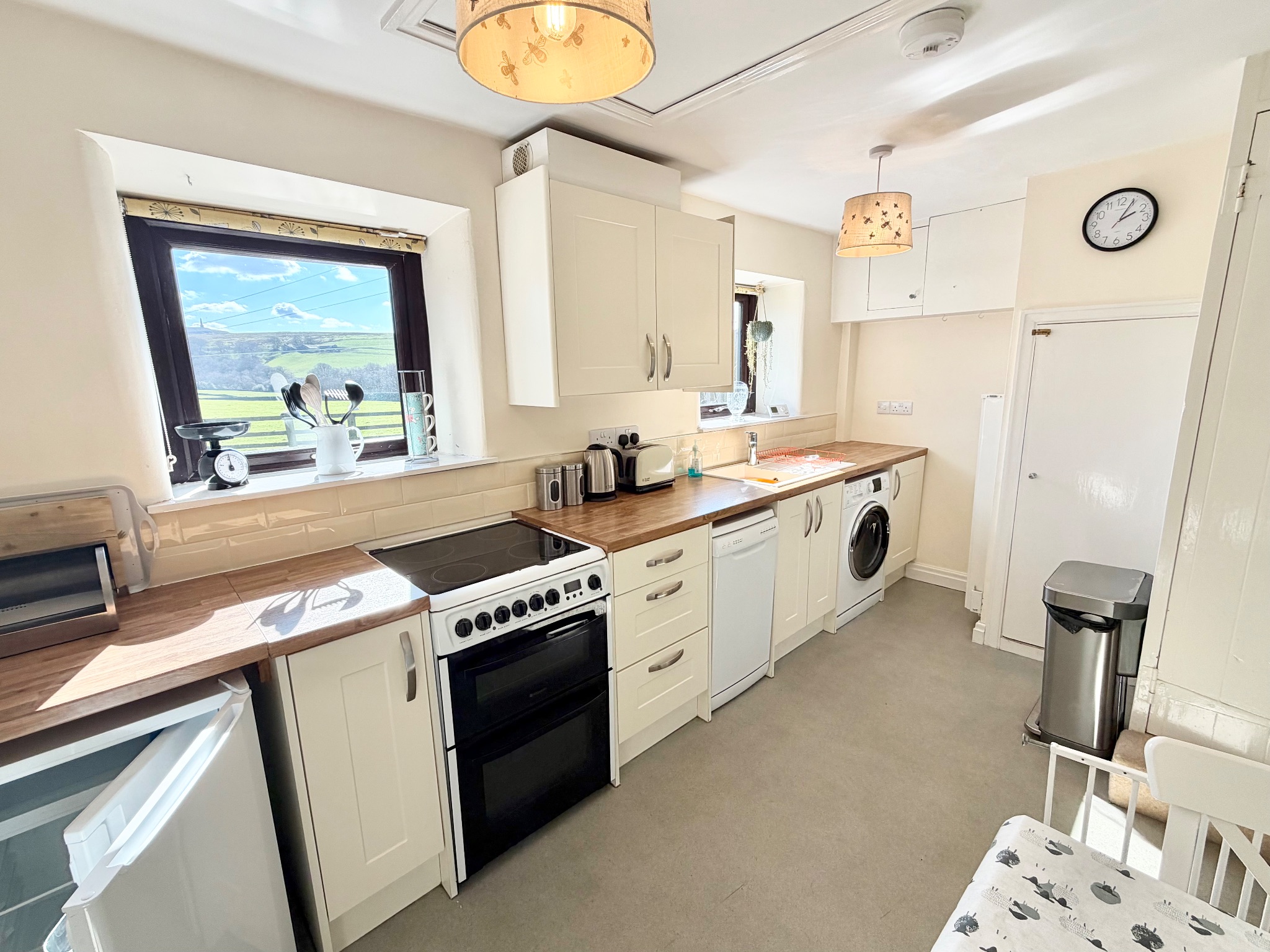 2 bedroom semi-detached house Let Agreed in Hebden Bridge - Photograph 25.