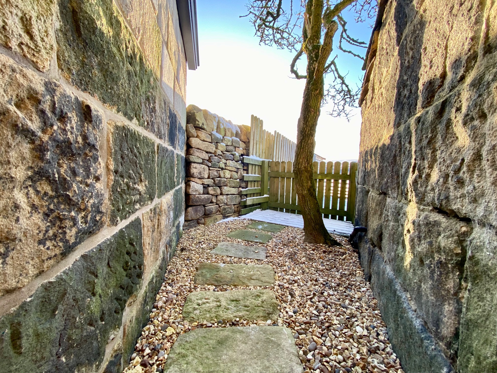 2 bedroom semi-detached house Let Agreed in Hebden Bridge - Photograph 28.