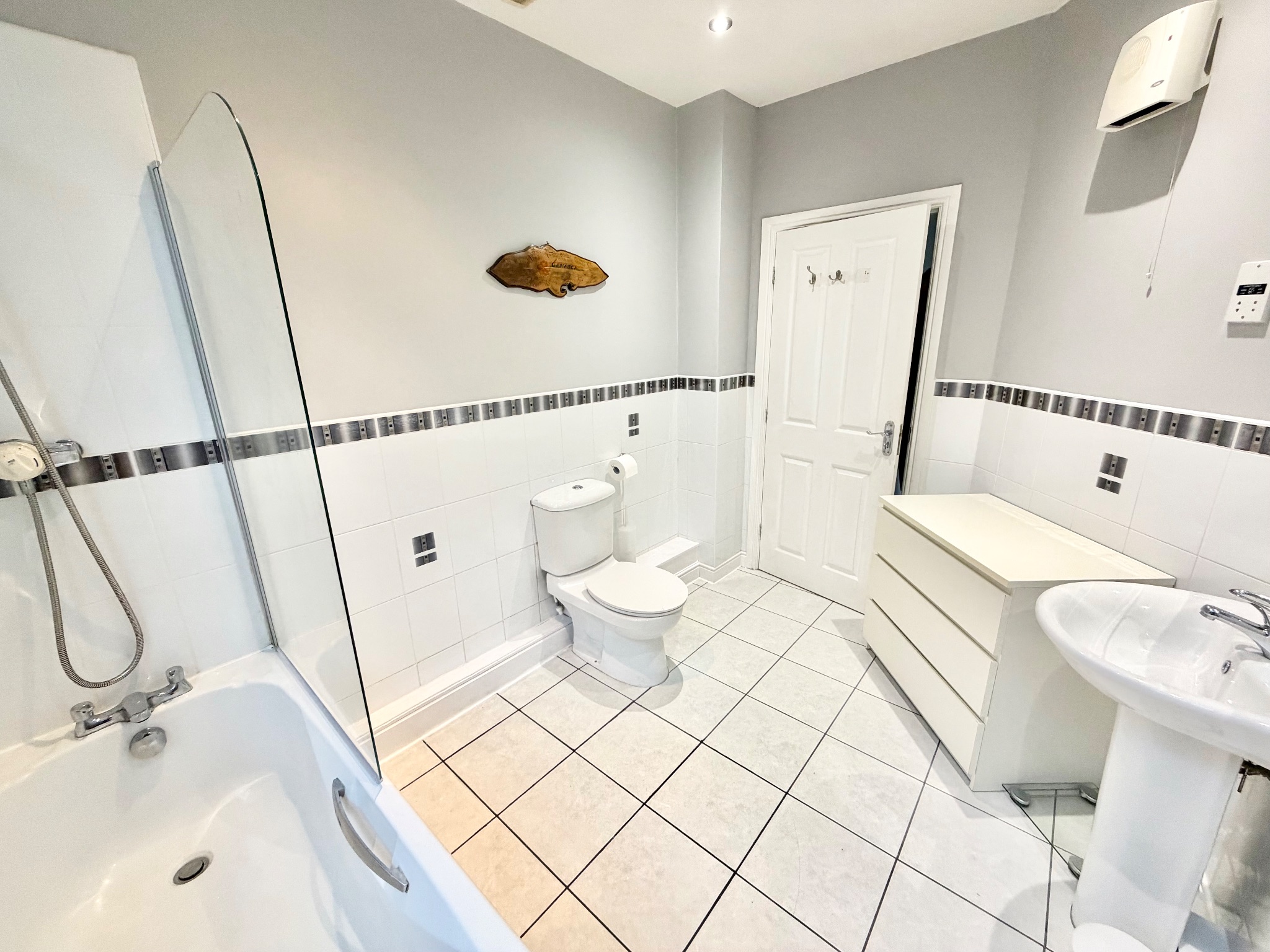2 bedroom apartment flat/apartment To Let in Ripponden - Photograph 20.