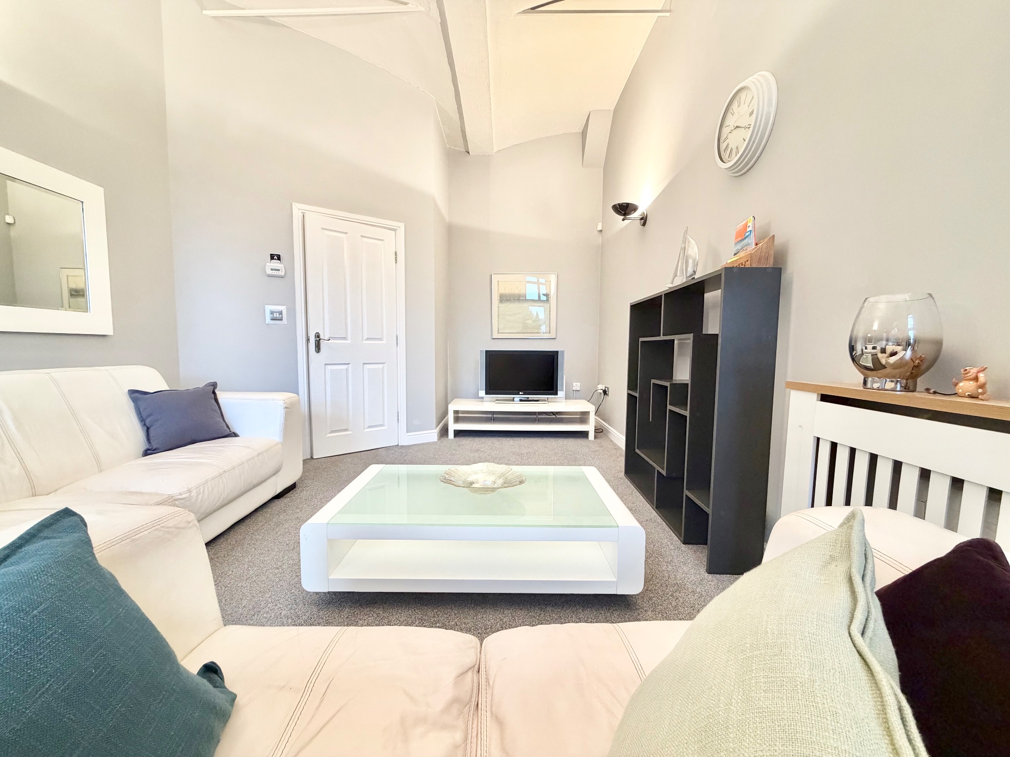 2 bedroom apartment flat/apartment To Let in Ripponden - Photograph 14.
