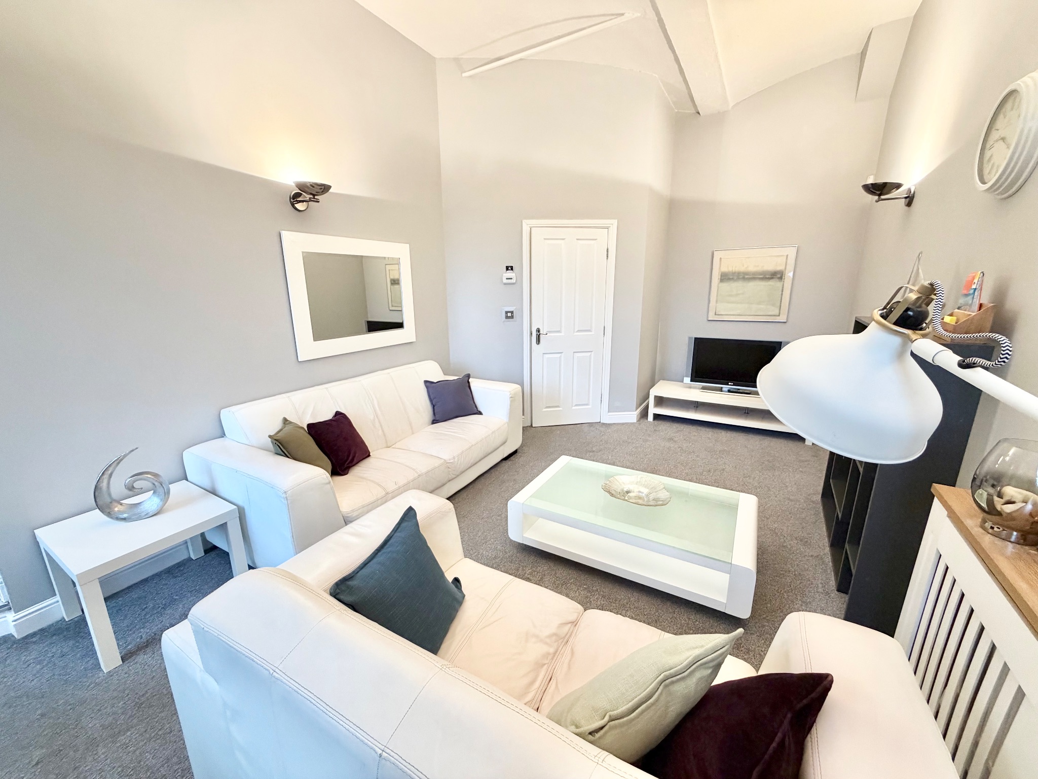 2 bedroom apartment flat/apartment To Let in Ripponden - Photograph 15.