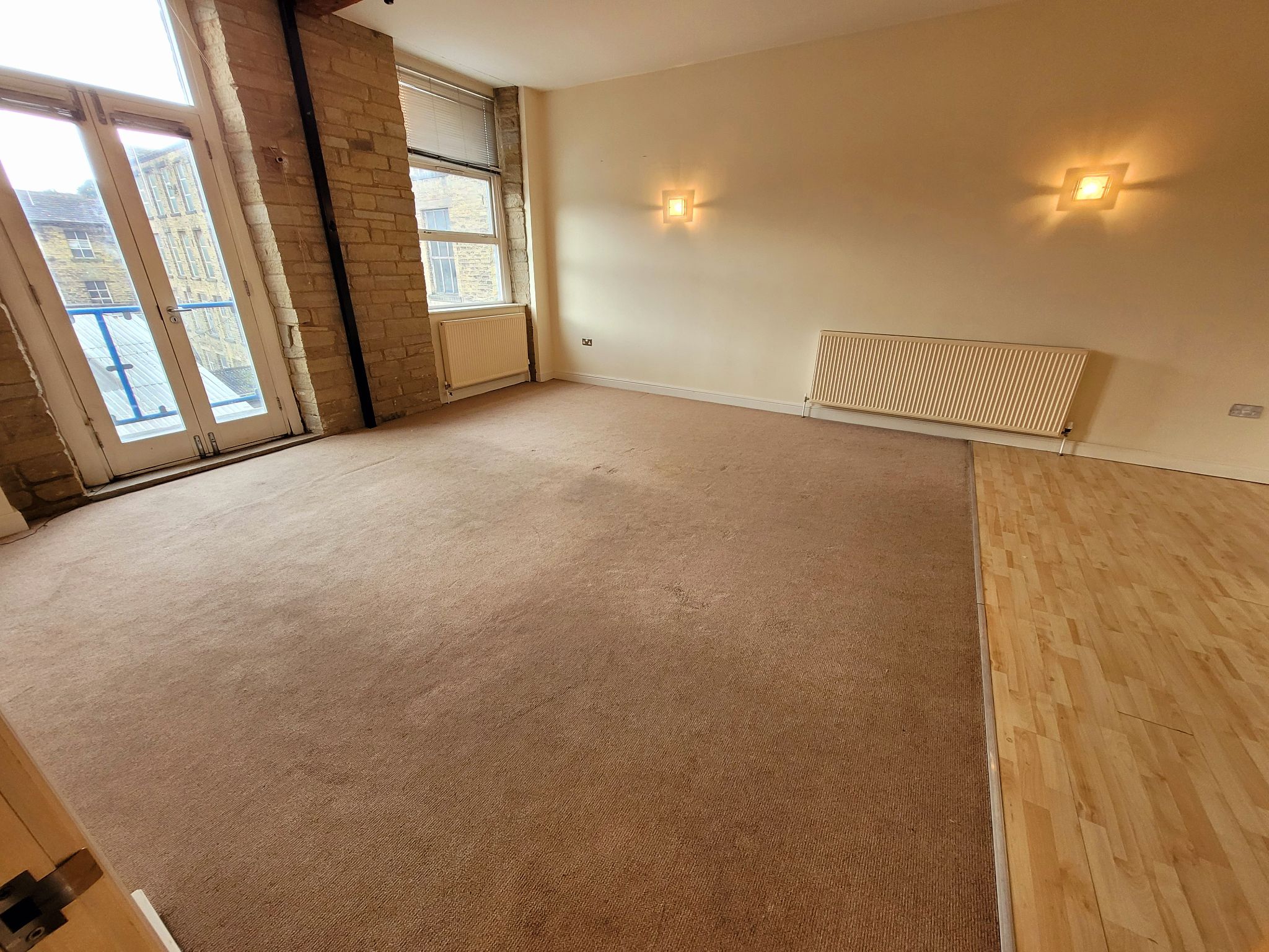 2 bedroom apartment flat/apartment For Sale in Sowerby Bridge - Photograph 4.