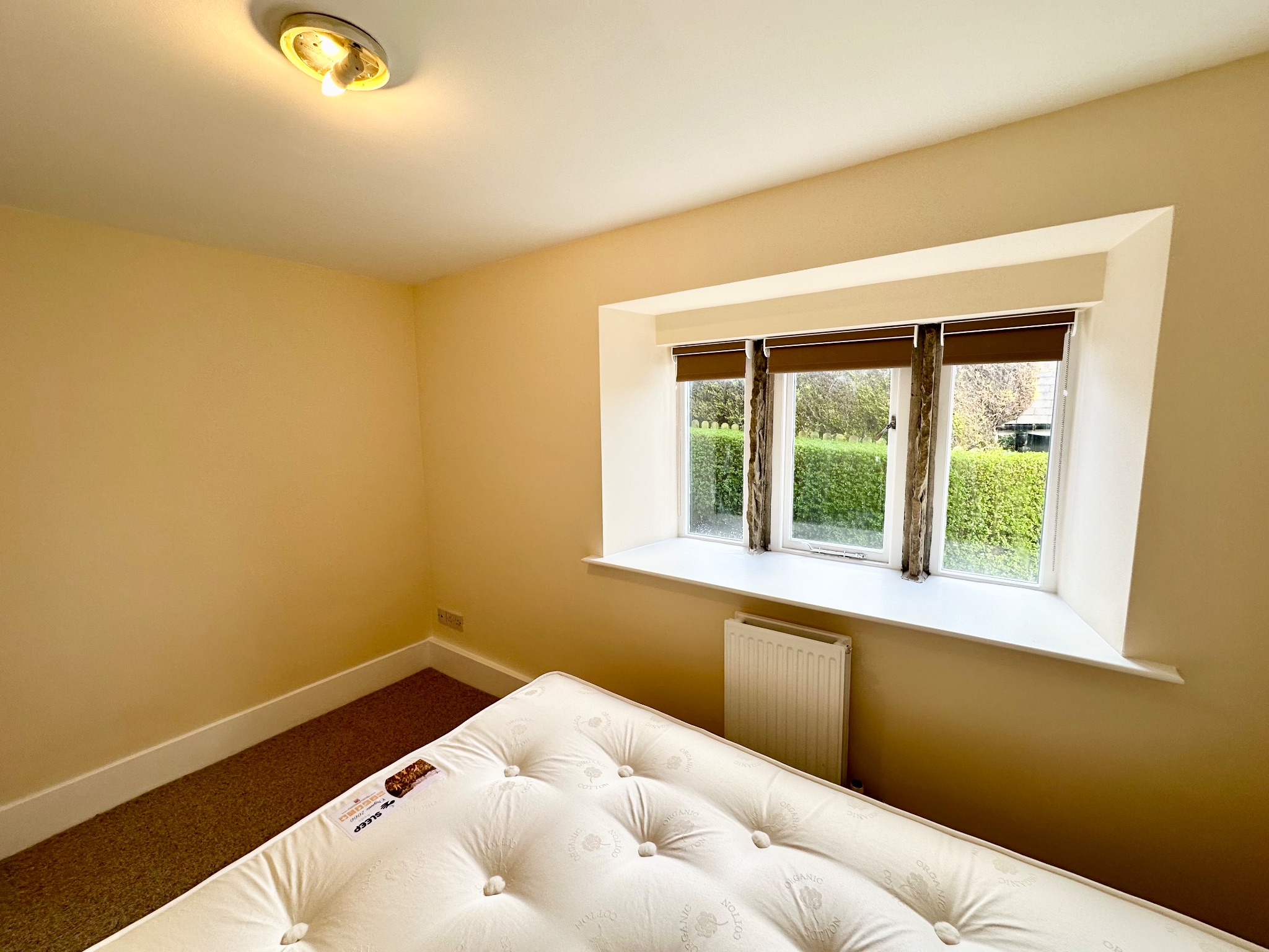 2 bedroom ground floor flat/apartment To Let in Hebden Bridge - Photograph 12.