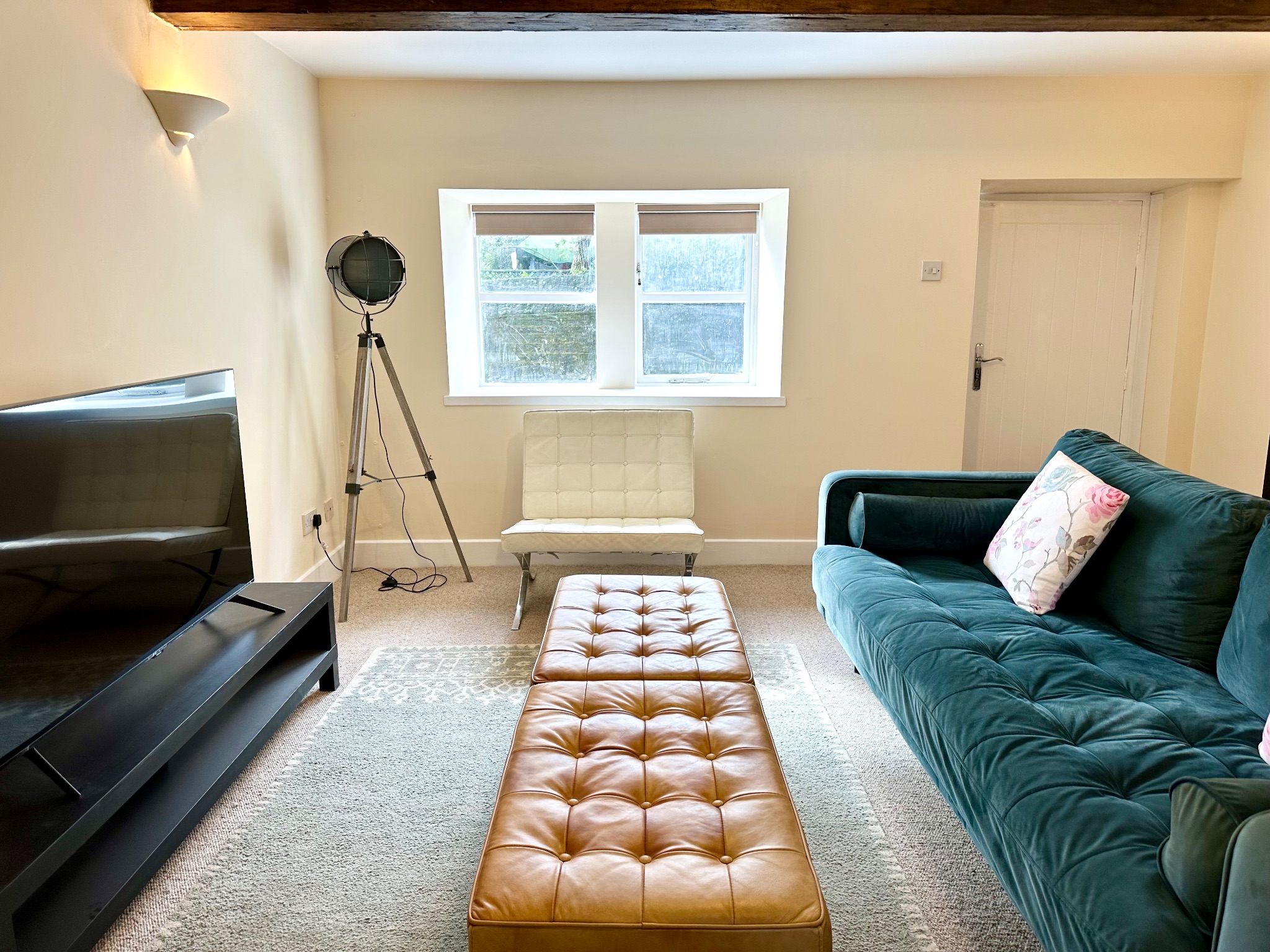 2 bedroom ground floor flat/apartment To Let in Hebden Bridge - Photograph 5.