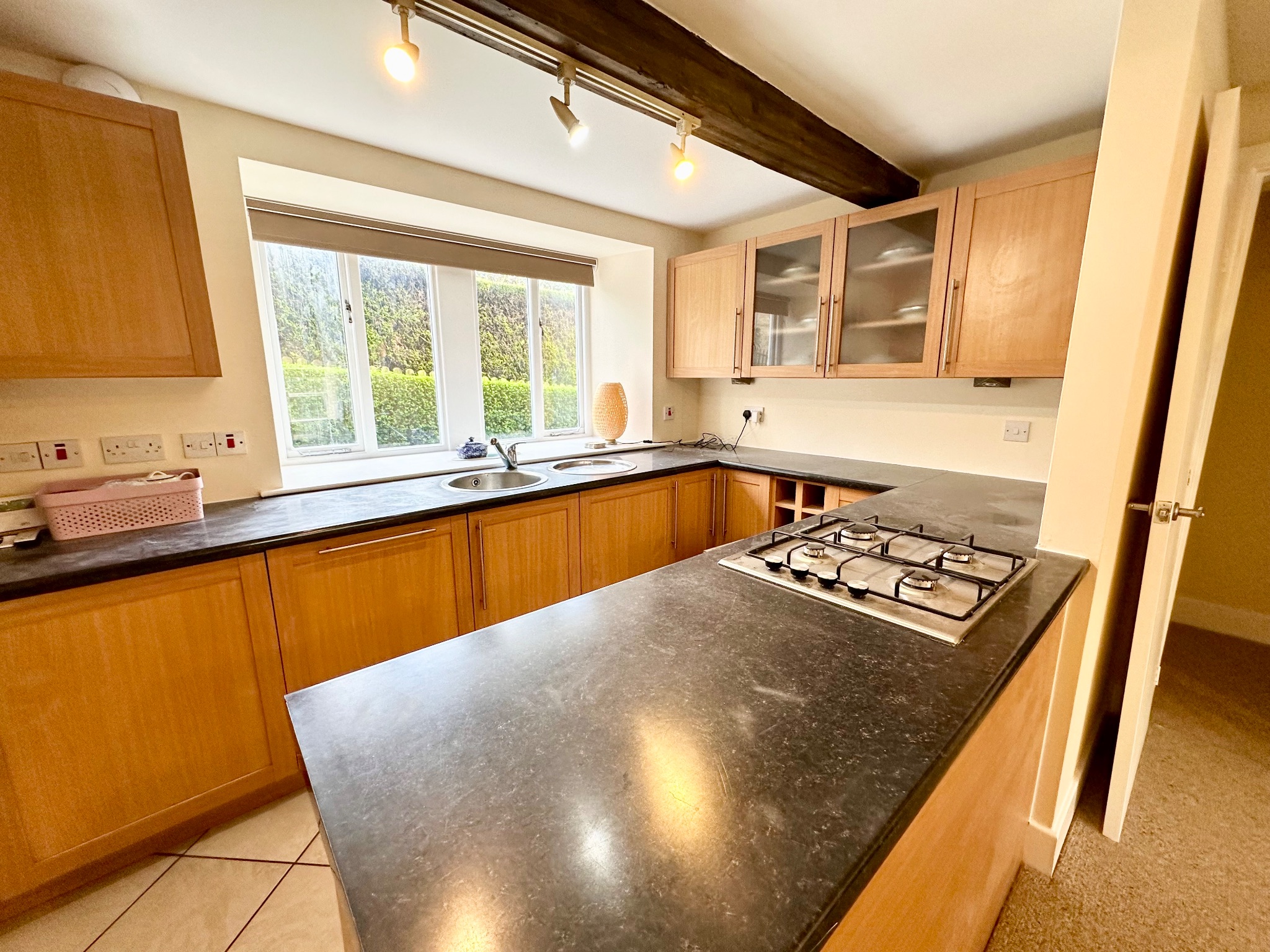 2 bedroom ground floor flat/apartment To Let in Hebden Bridge - Photograph 7.
