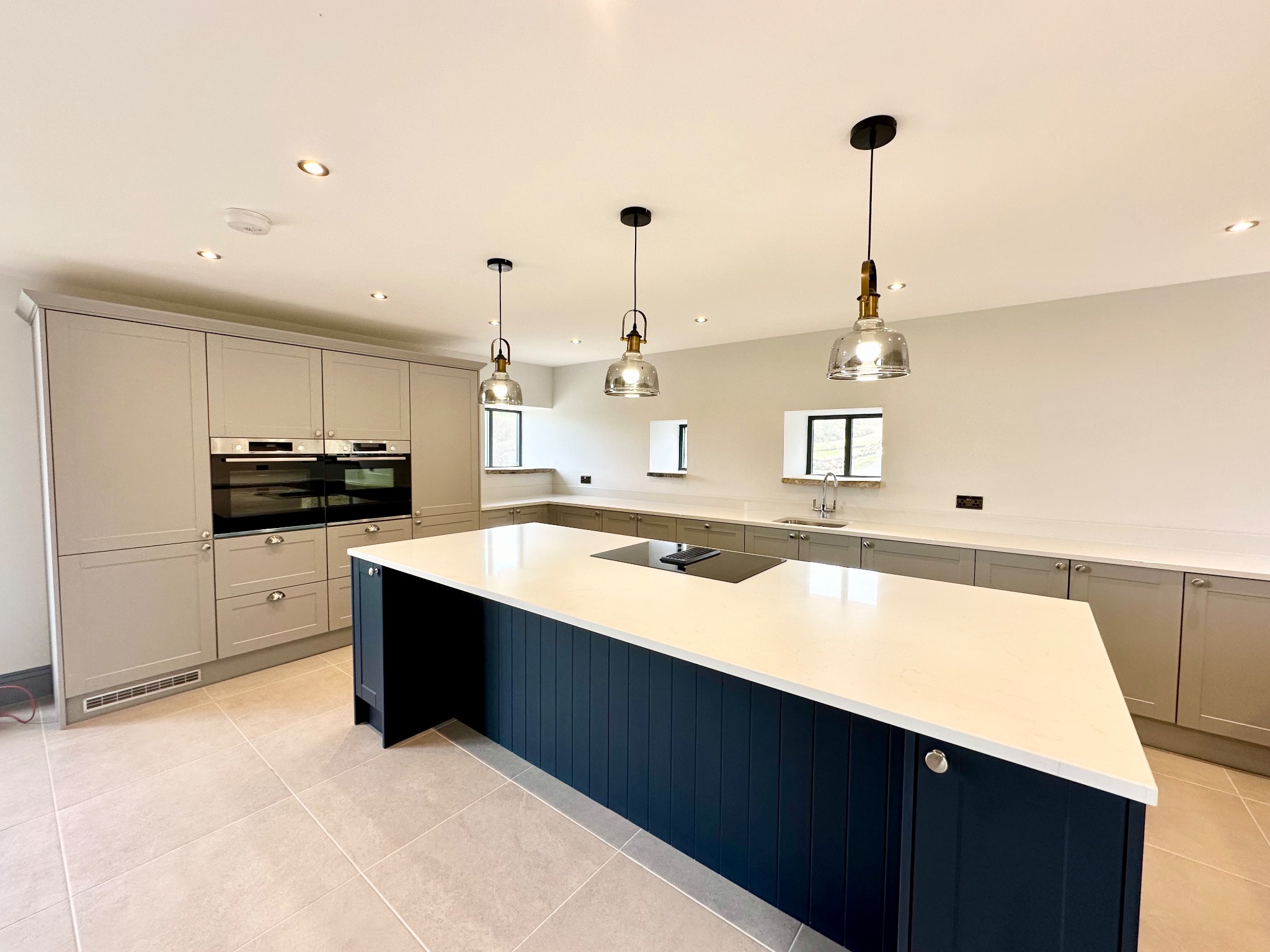 4 bedroom detached house Let Agreed in Todmorden - Photograph 8.