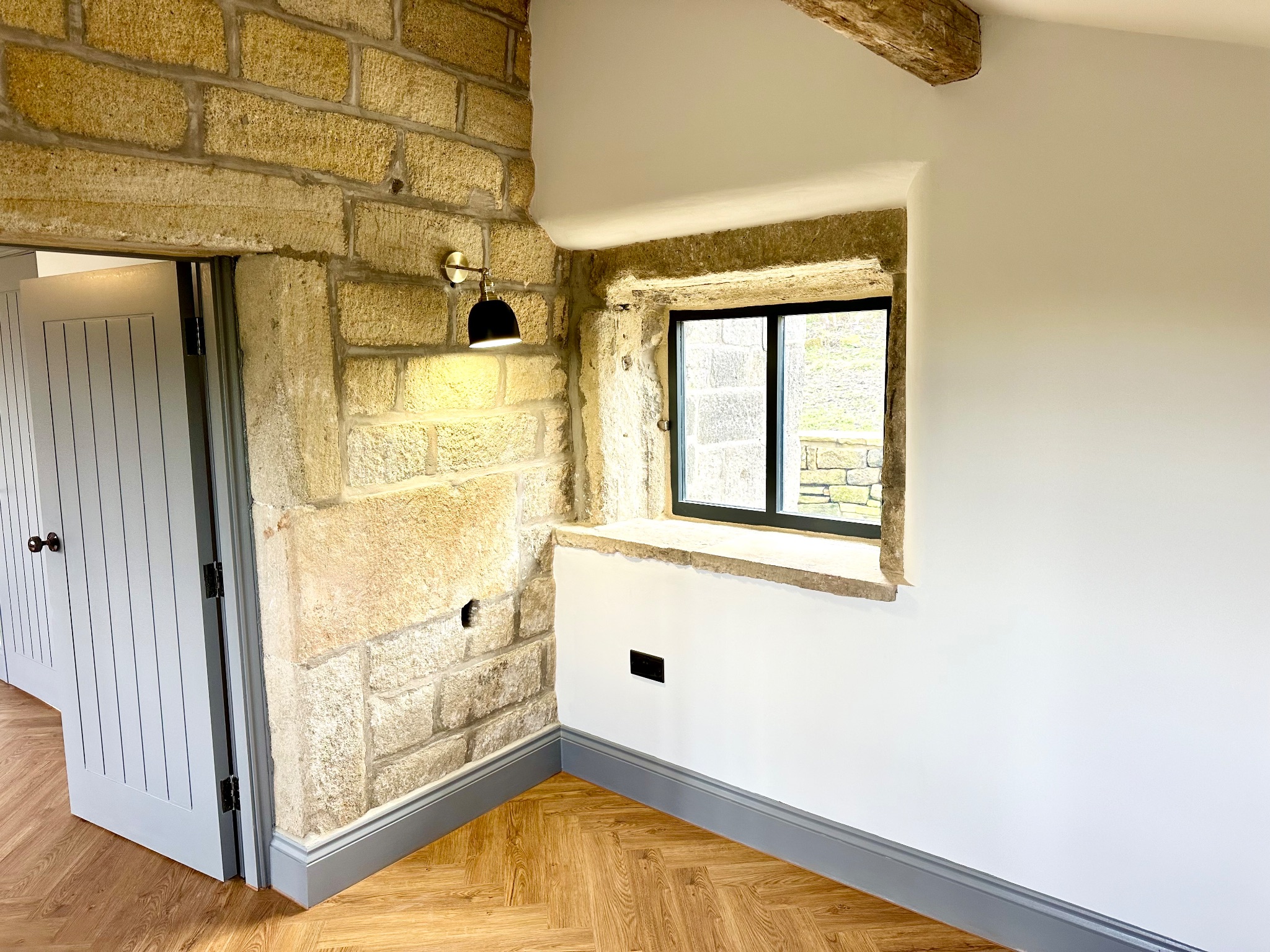 4 bedroom detached house Let Agreed in Todmorden - Photograph 18.