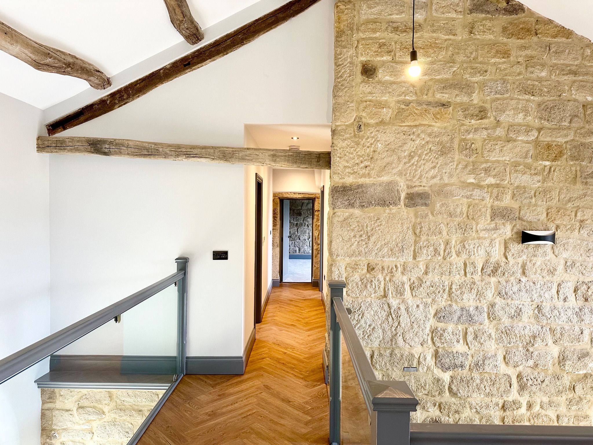 4 bedroom detached house Let Agreed in Todmorden - Photograph 19.