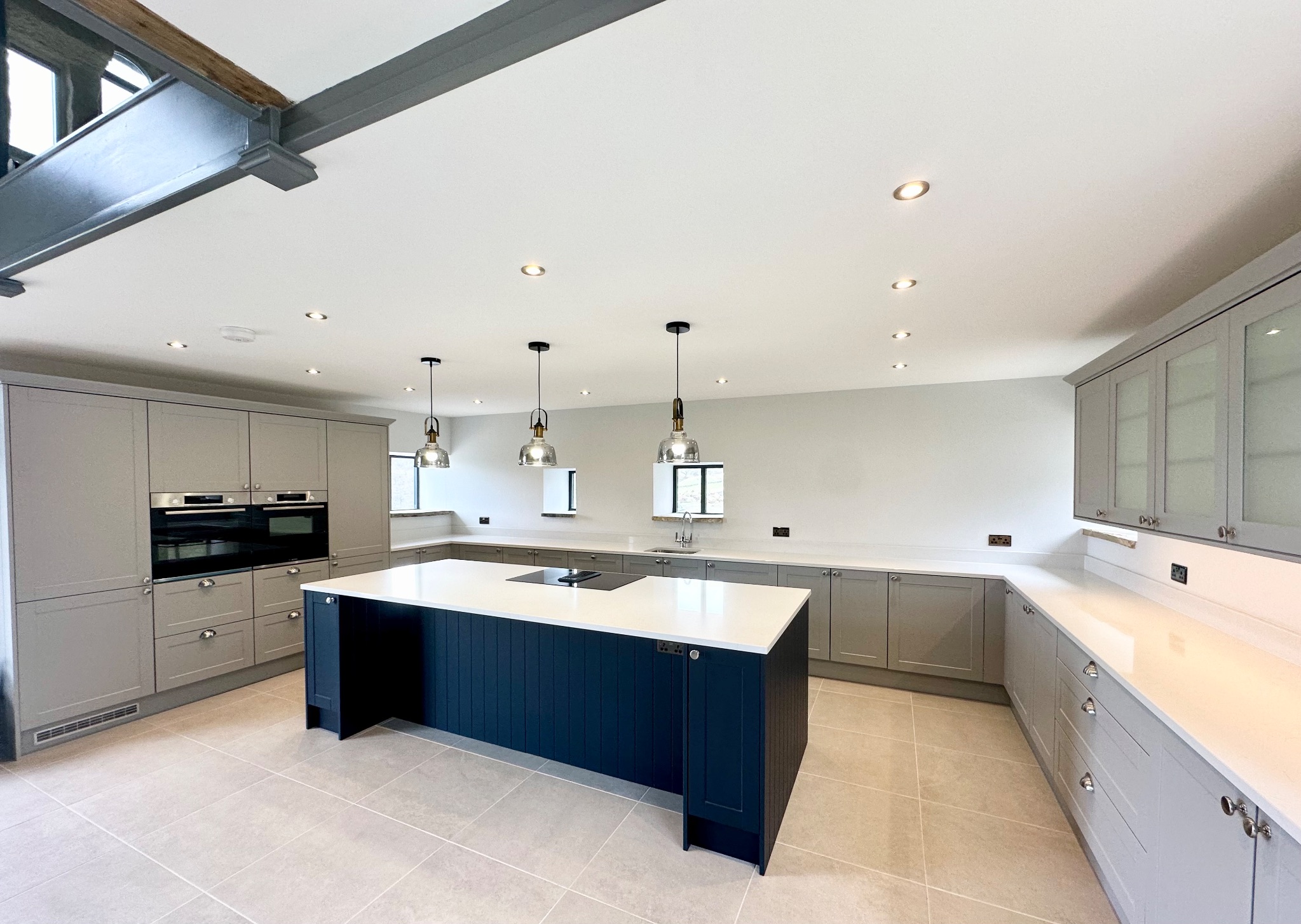 4 bedroom detached house Let Agreed in Todmorden - Photograph 3.