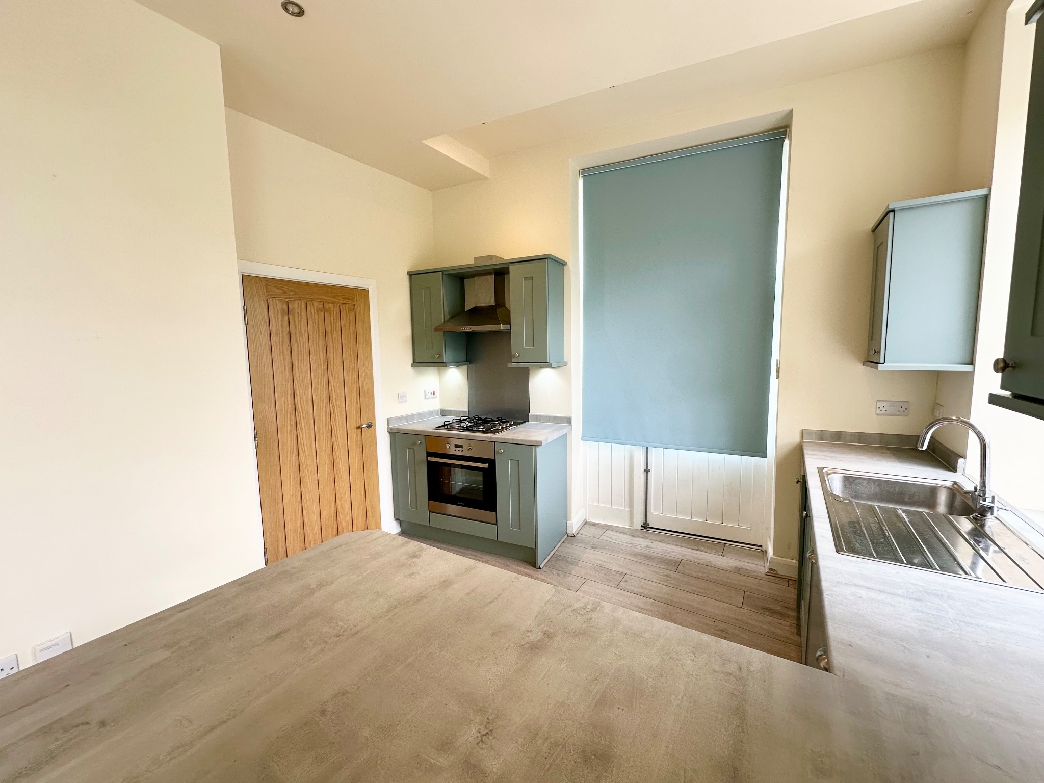 1 bedroom apartment flat/apartment To Let in Todmorden - Photograph 5.