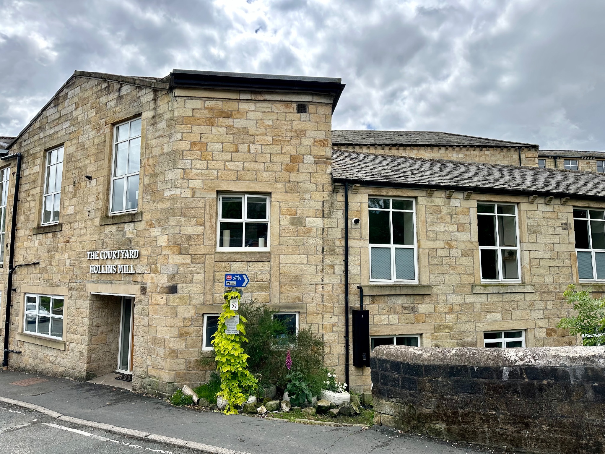 1 bedroom apartment flat/apartment To Let in Todmorden - Property photograph.