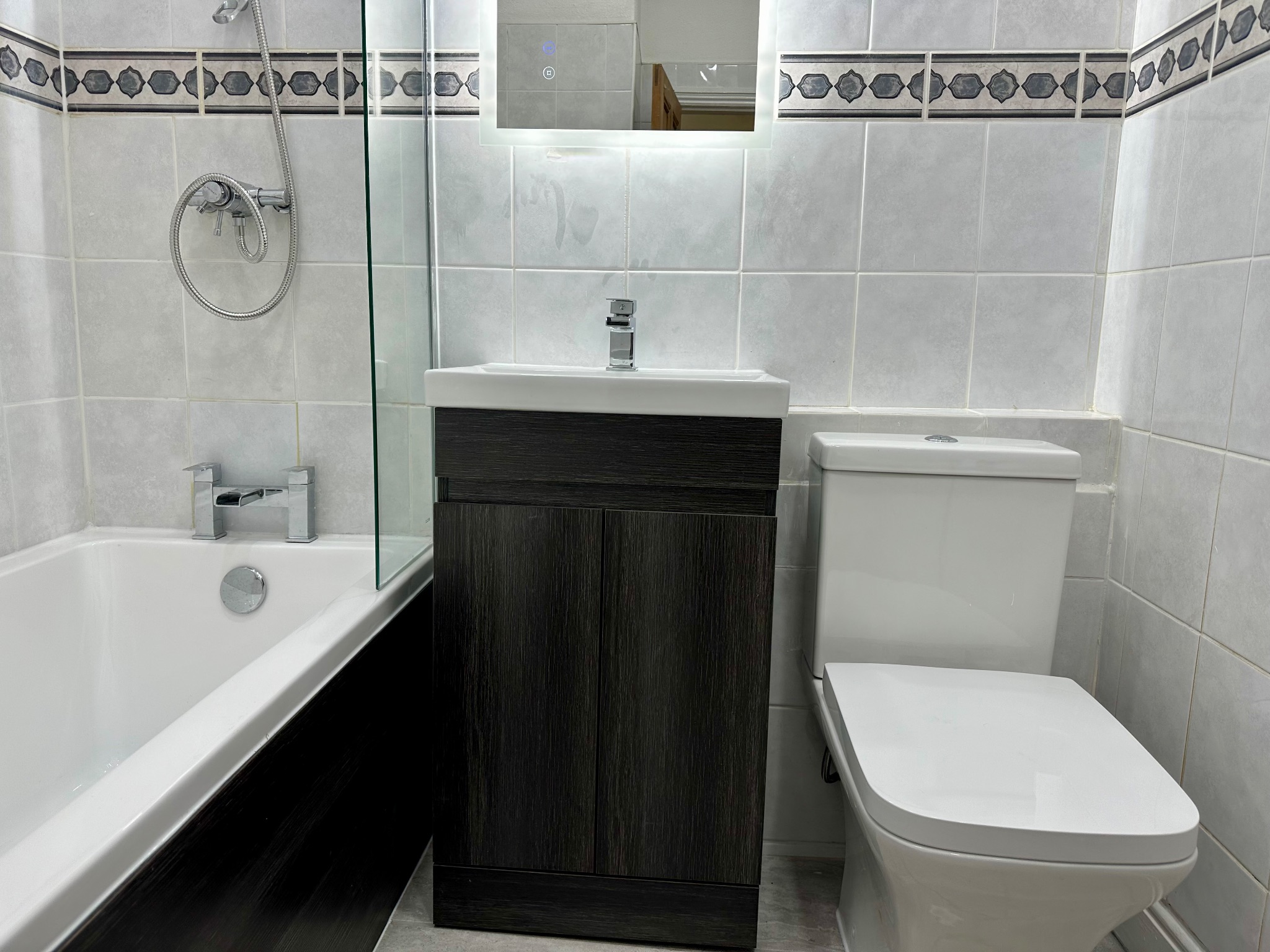 2 bedroom mid terraced house Let Agreed in Todmorden - Photograph 16.