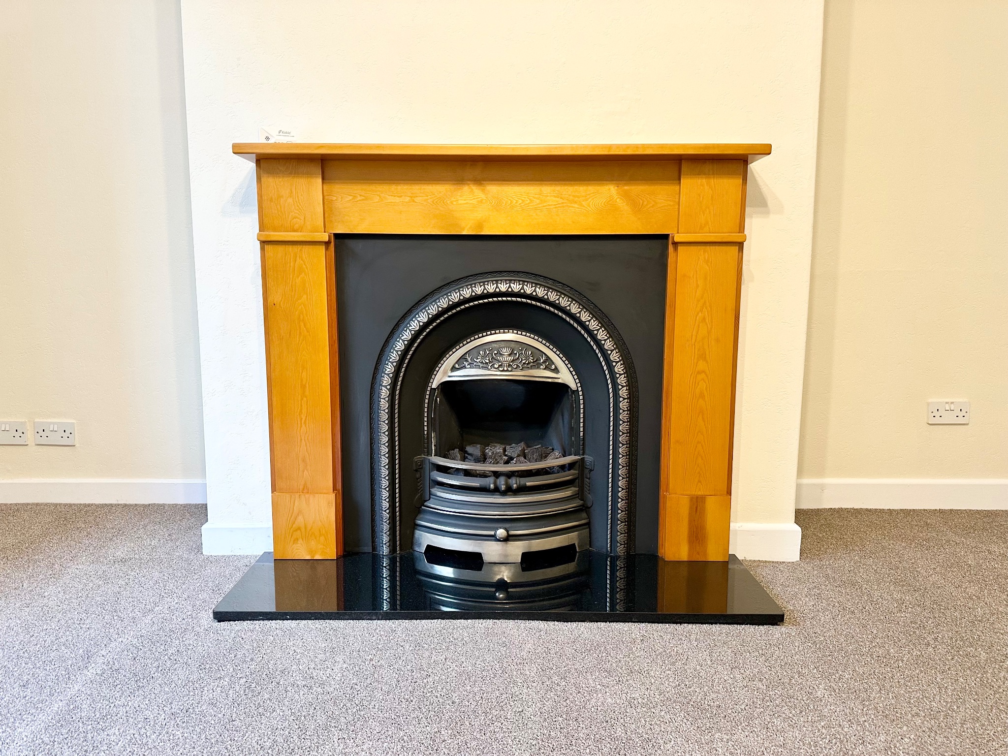 2 bedroom mid terraced house Let Agreed in Todmorden - Photograph 3.