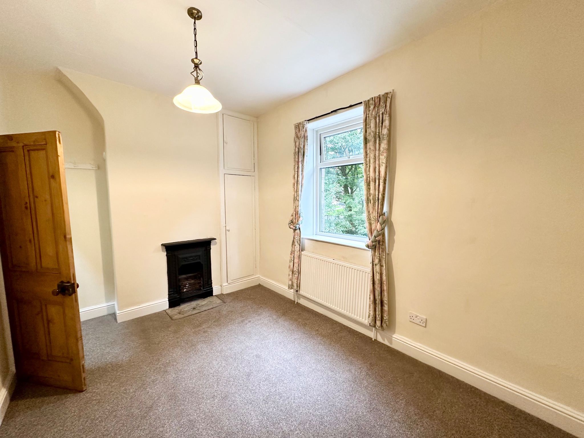 2 bedroom mid terraced house Let Agreed in Todmorden - Photograph 10.