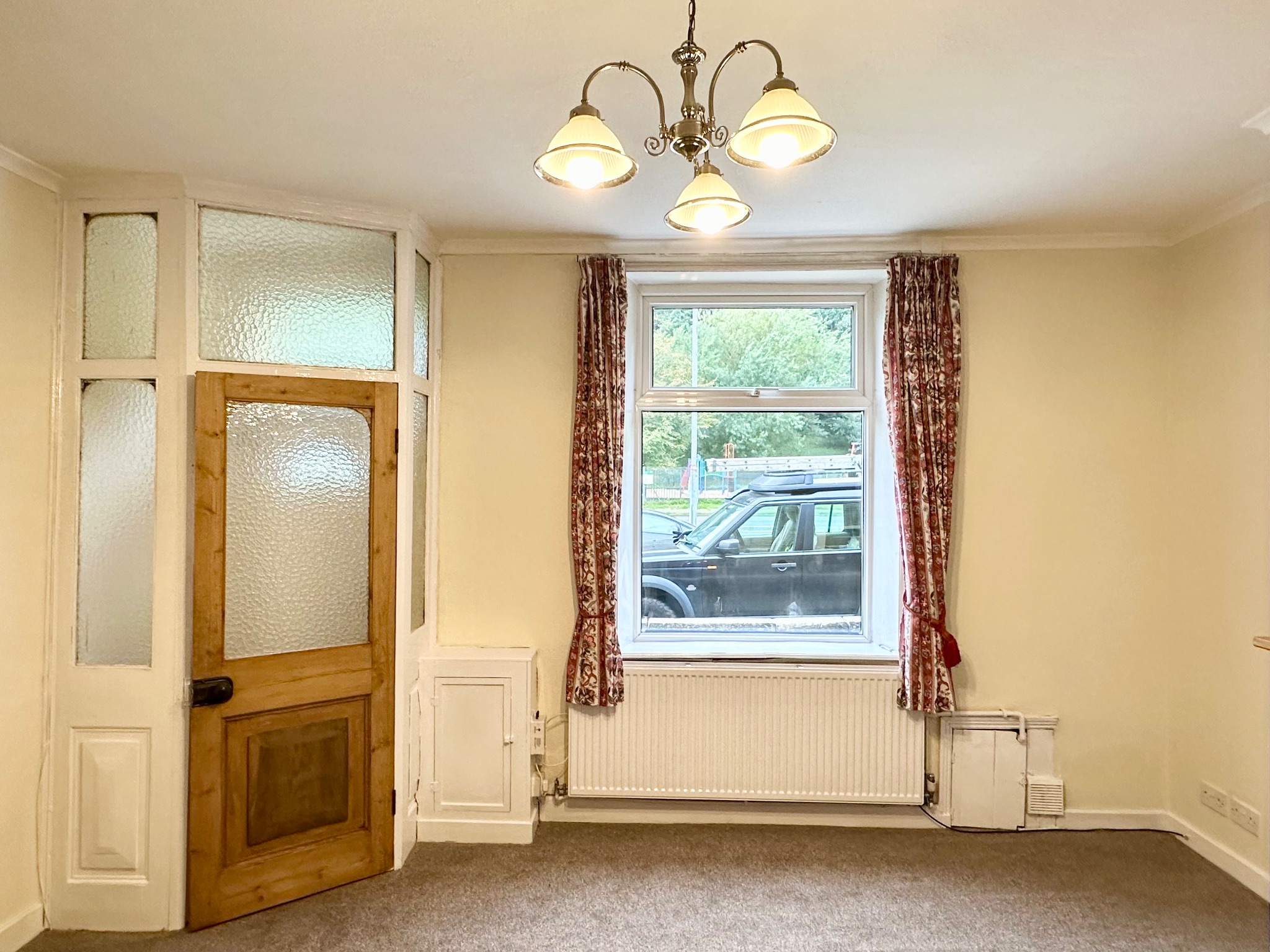 2 bedroom mid terraced house Let Agreed in Todmorden - Photograph 4.