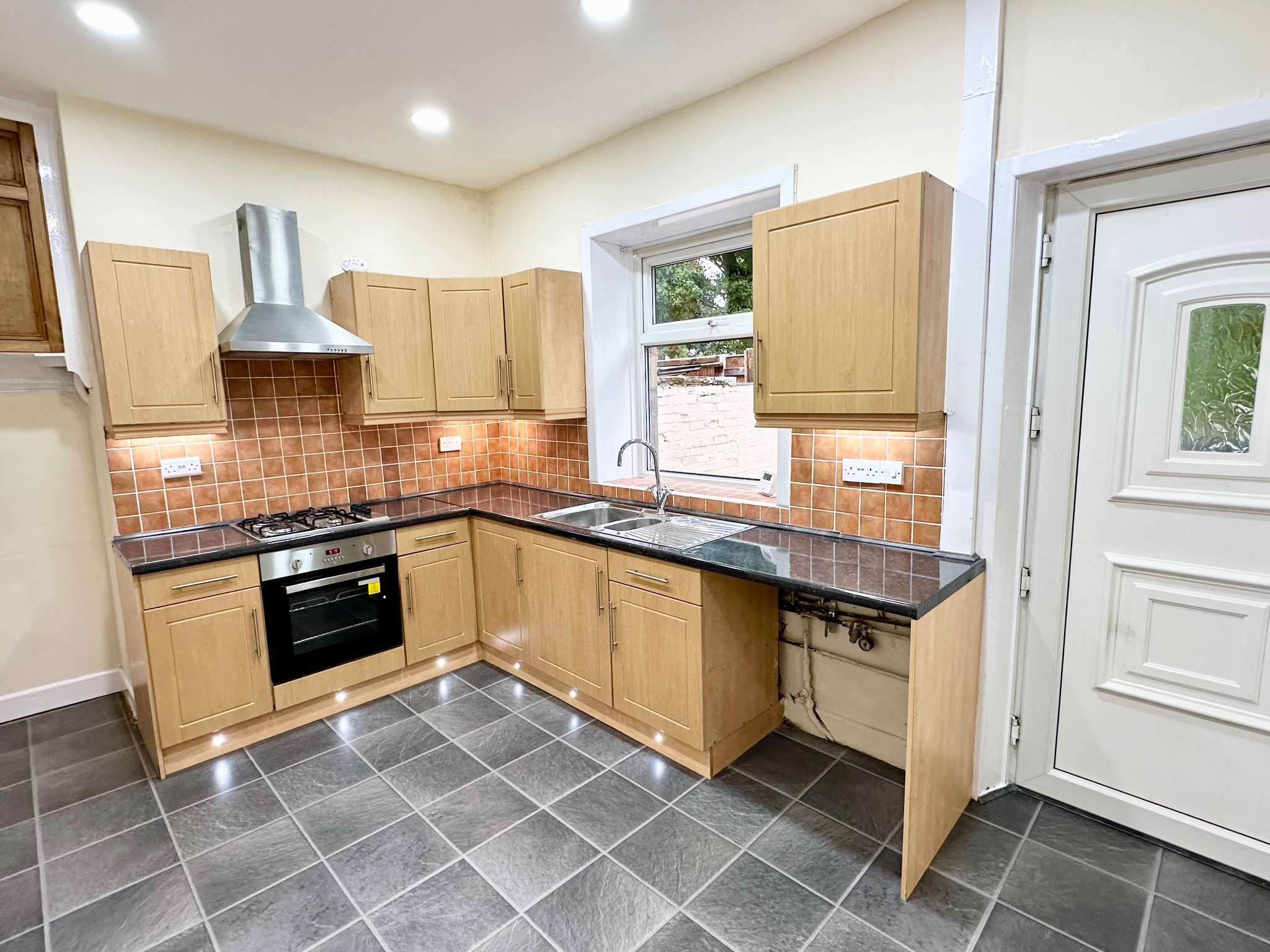 2 bedroom mid terraced house Let Agreed in Todmorden - Photograph 8.