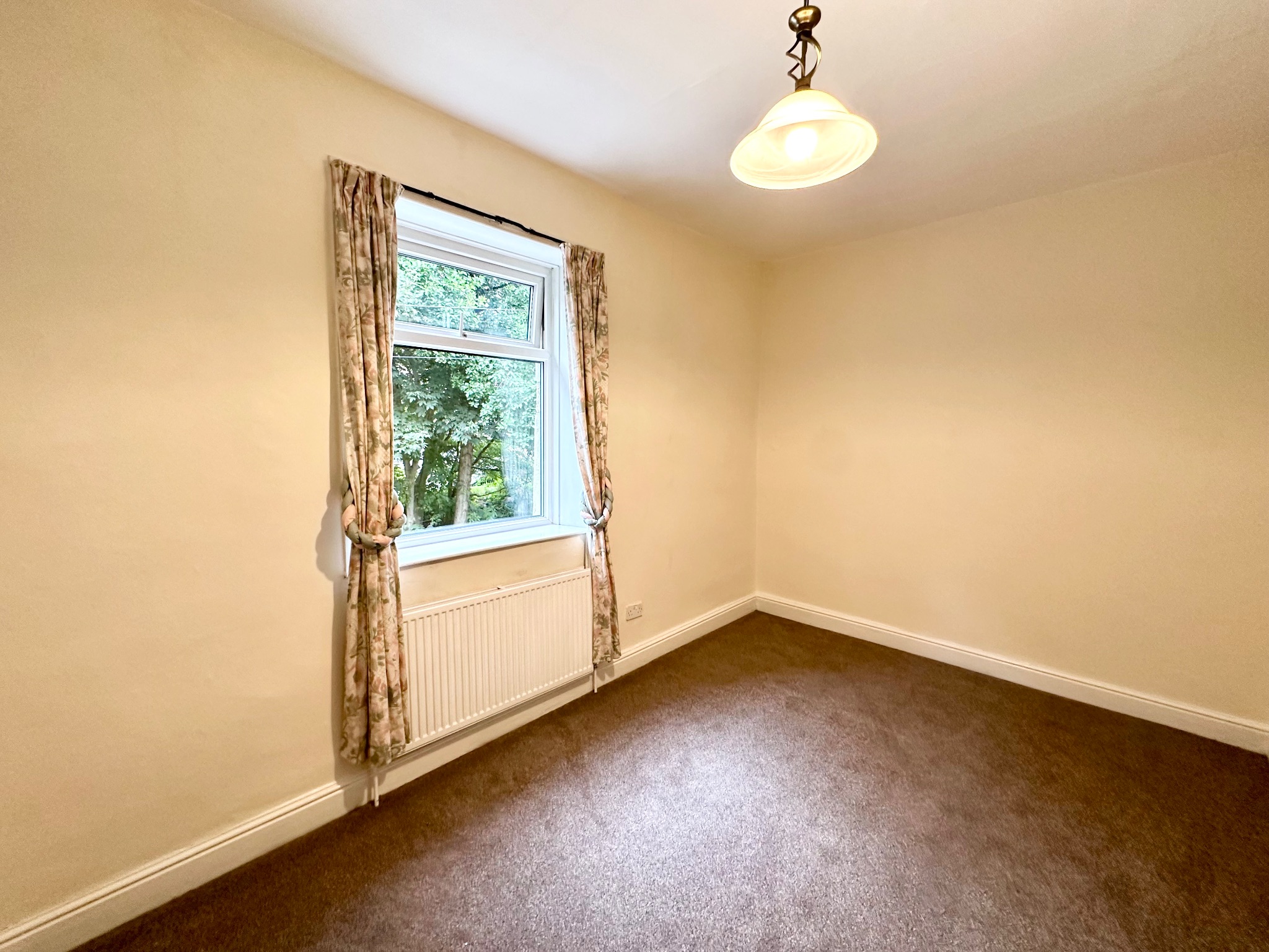 2 bedroom mid terraced house Let Agreed in Todmorden - Photograph 11.