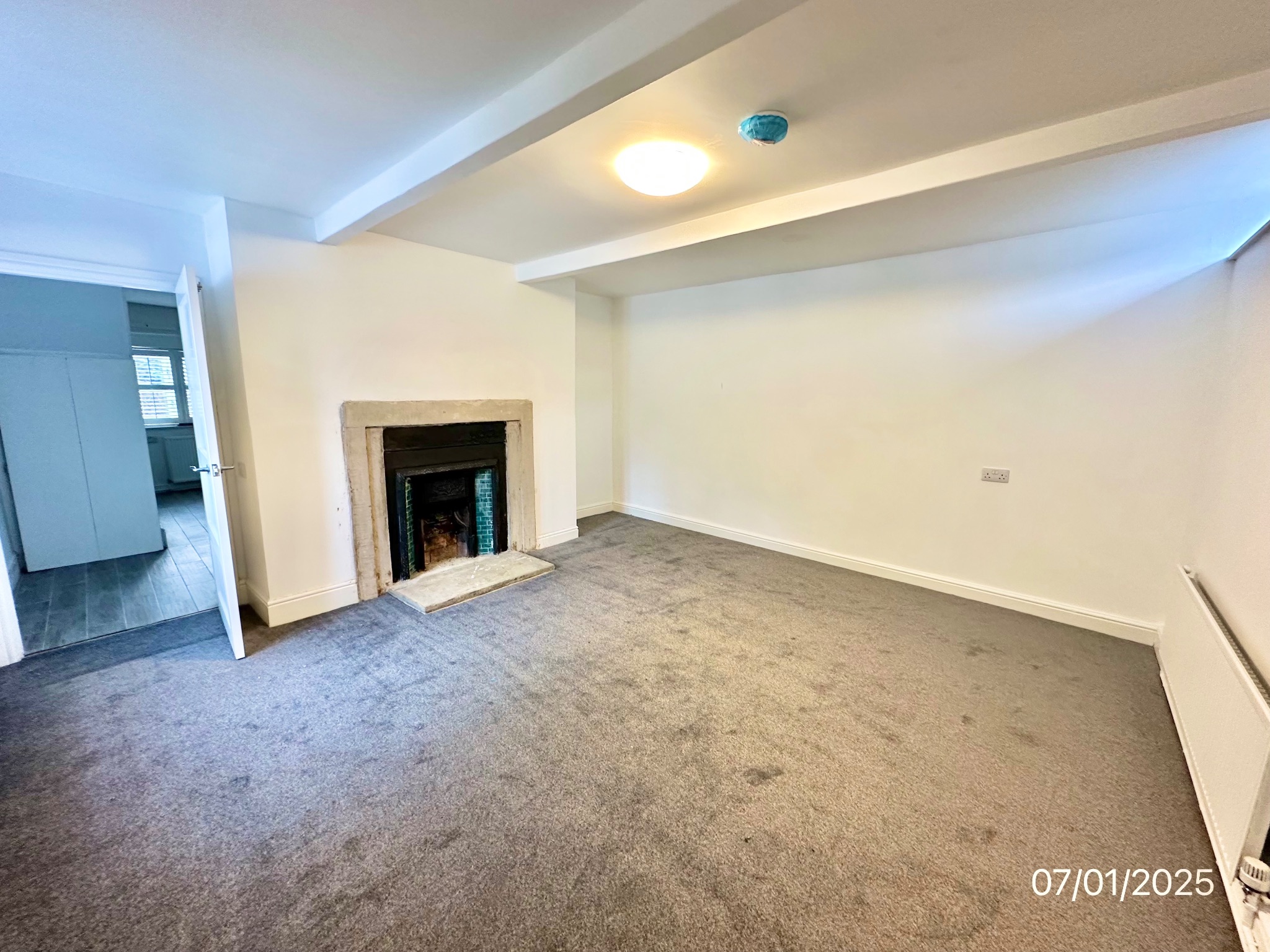 2 bedroom apartment flat/apartment To Let in Halifax - Property photograph.