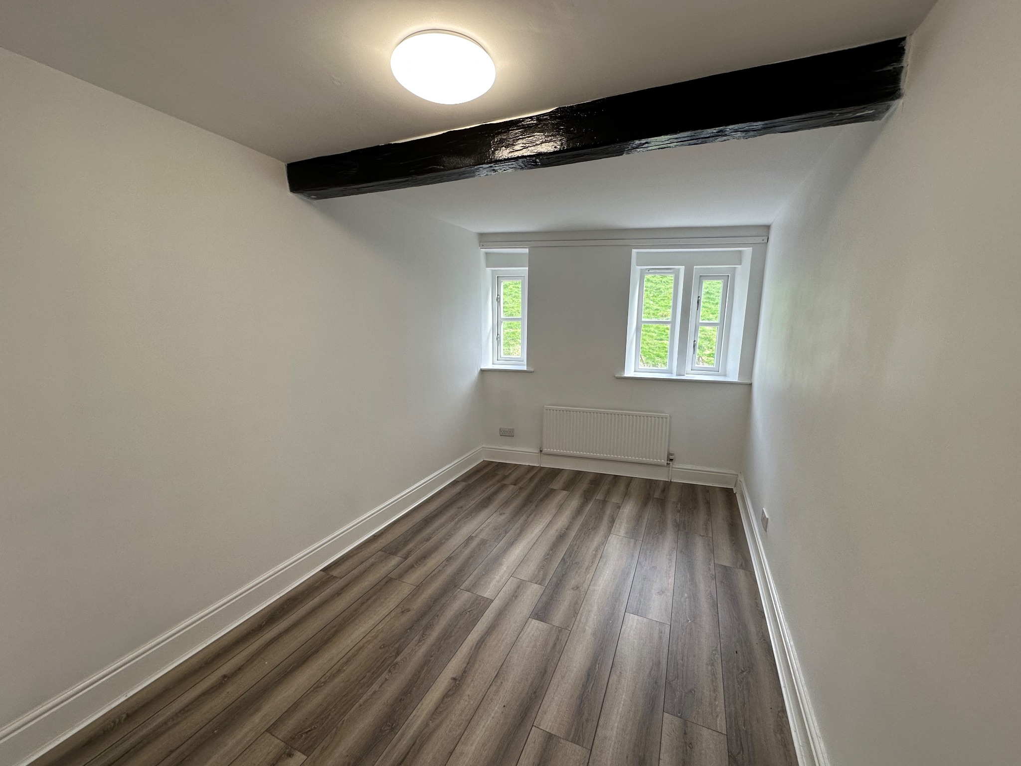 2 bedroom apartment flat/apartment To Let in Halifax - Photograph 10.