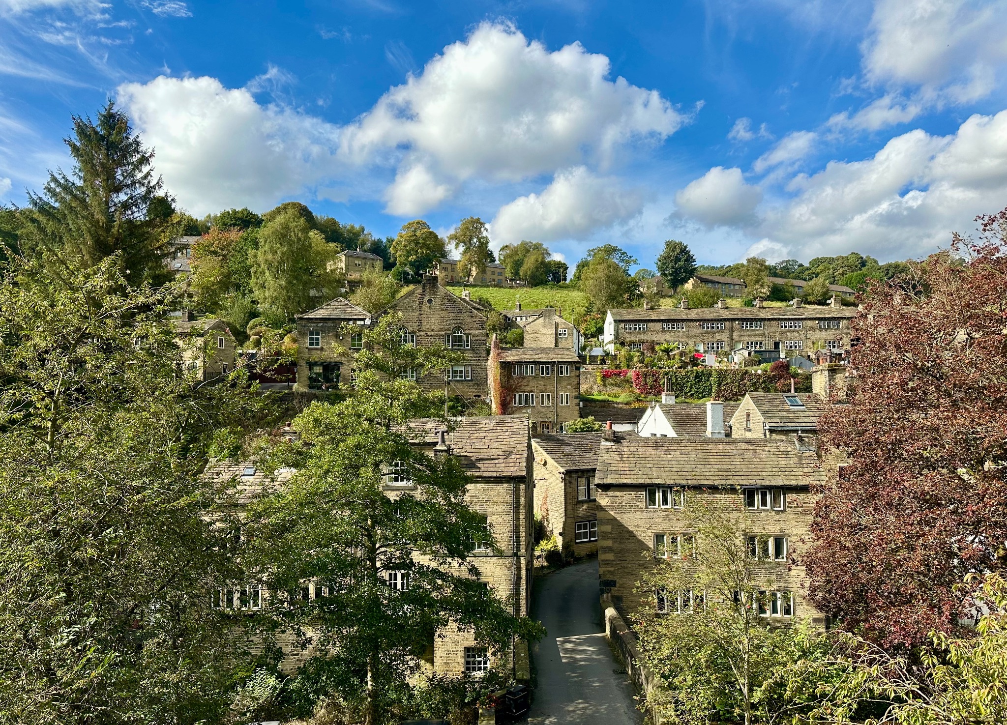 2 bedroom apartment flat/apartment To Let in Halifax - Property photograph.