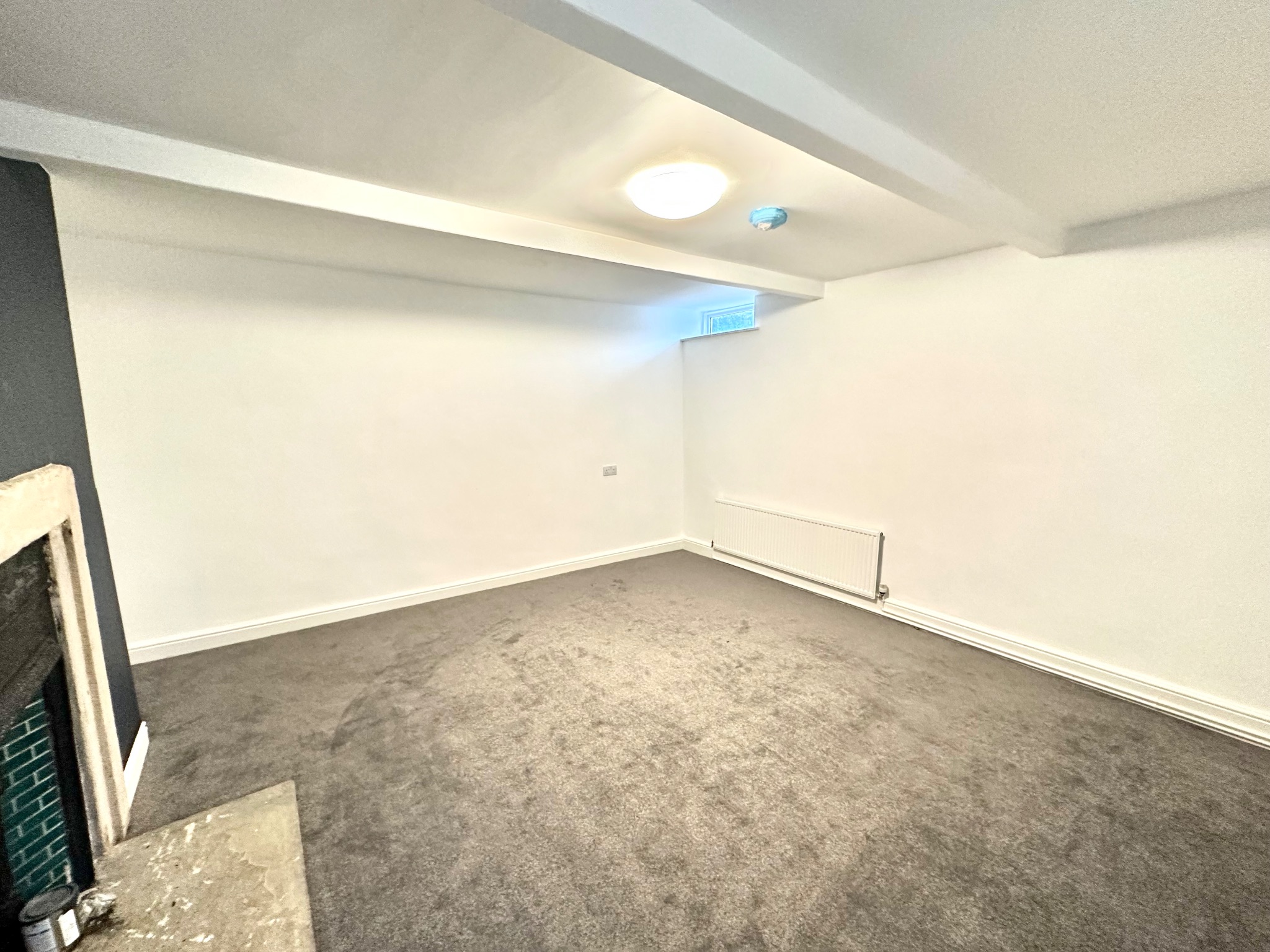 2 bedroom apartment flat/apartment To Let in Halifax - Photograph 4.