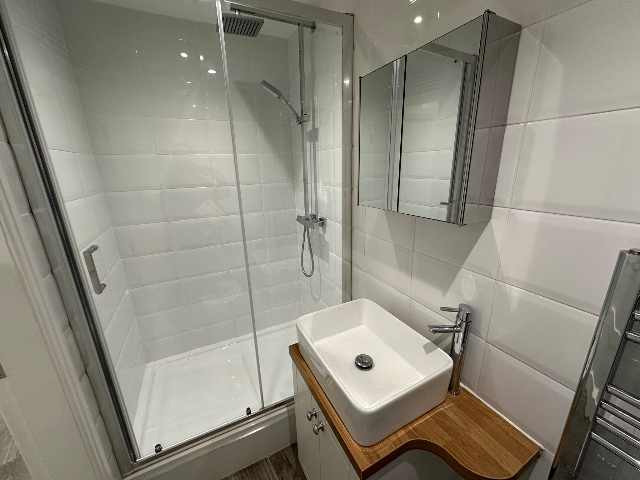 1 bedroom cottage house To Let in Halifax - Photograph 7.