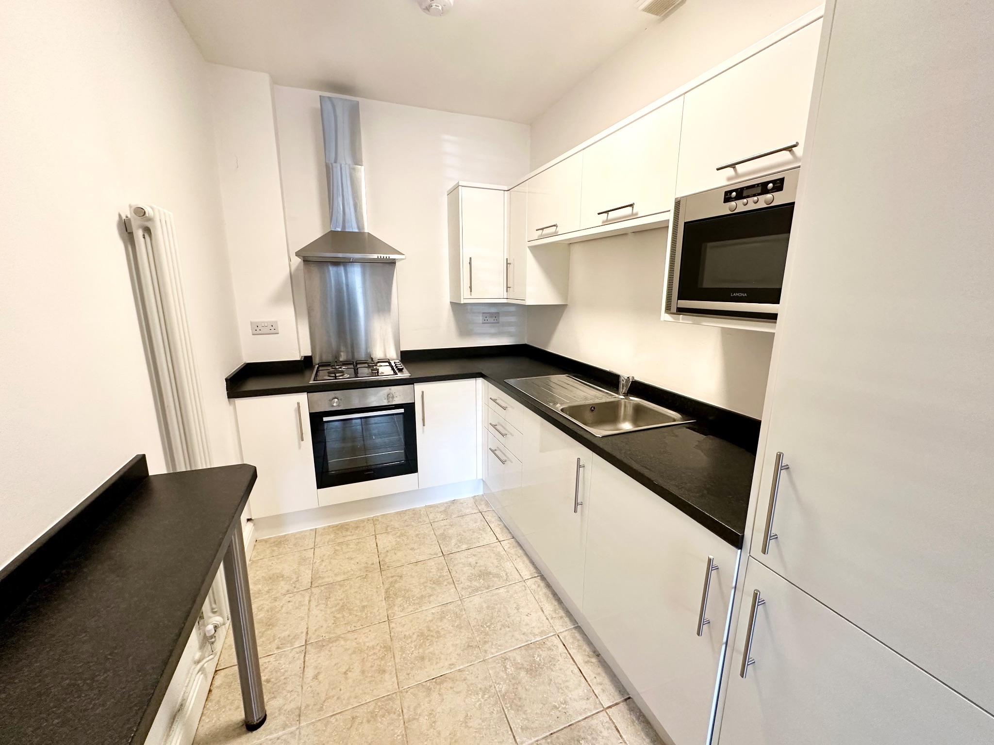 1 bedroom apartment flat/apartment To Let in Luddenden - Photograph 4.