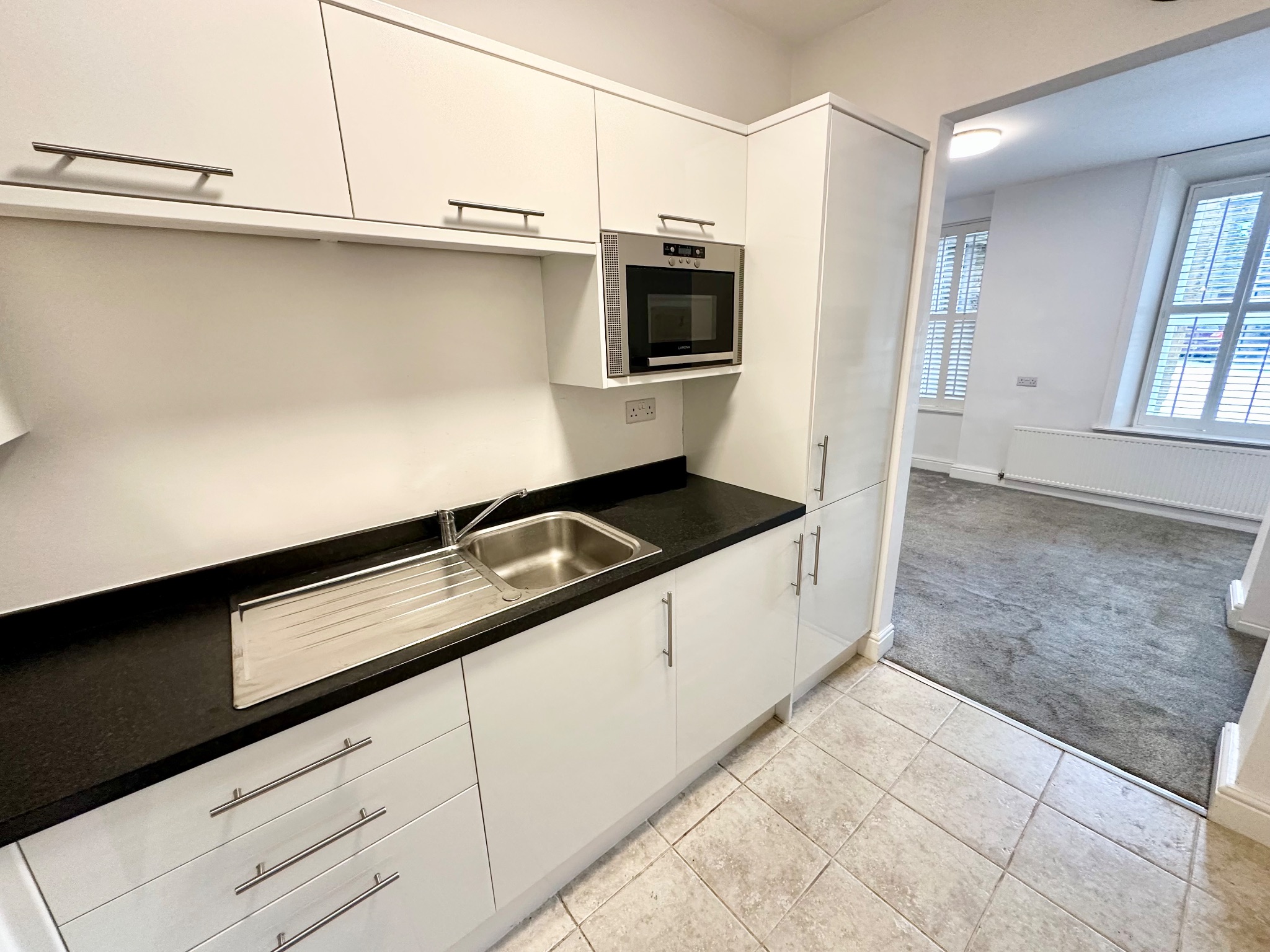 1 bedroom apartment flat/apartment To Let in Luddenden - Photograph 5.