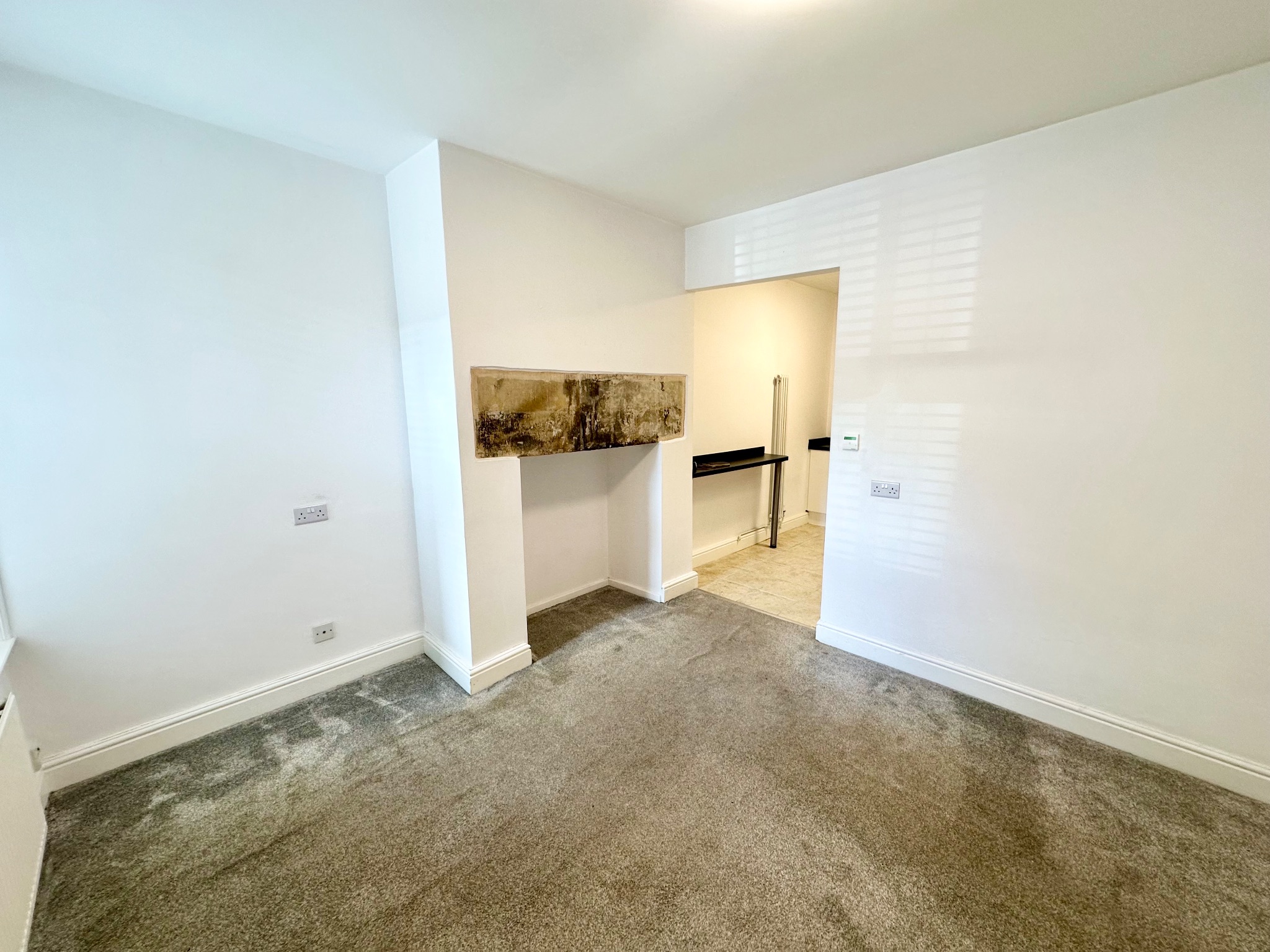 1 bedroom apartment flat/apartment To Let in Luddenden - Photograph 3.