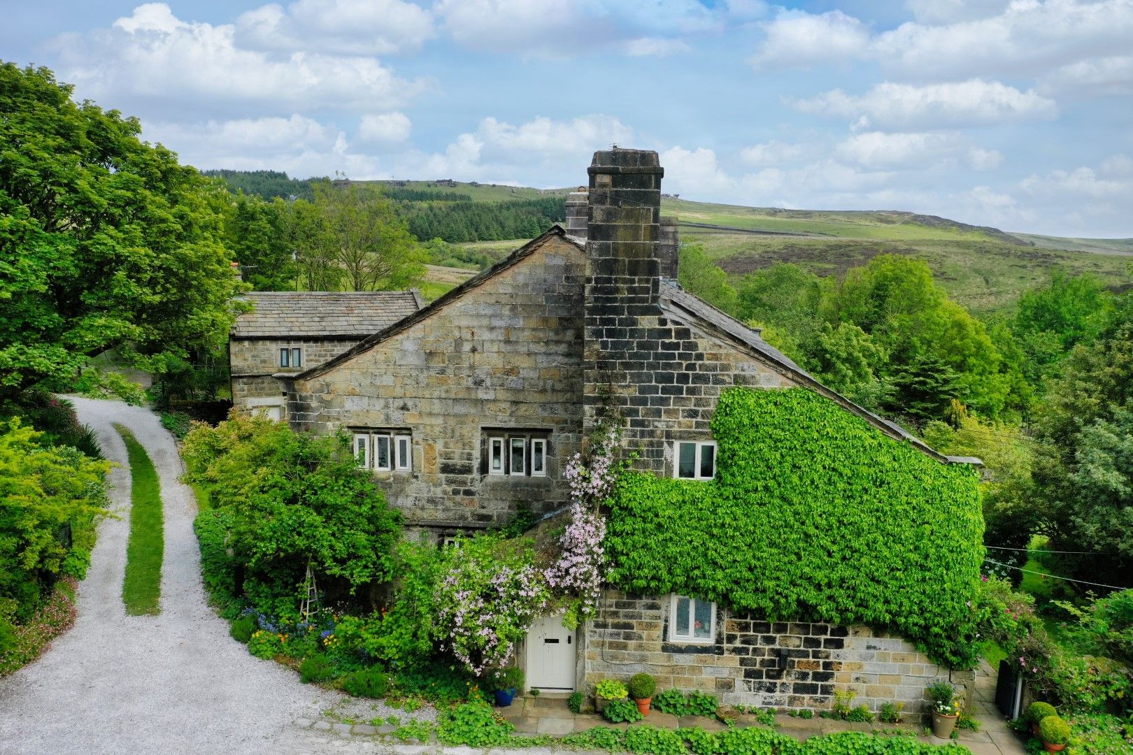 7 bedroom detached house For Sale in Todmorden - Photograph 88.