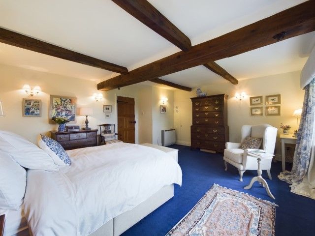 7 bedroom detached house For Sale in Todmorden - Photograph 74.