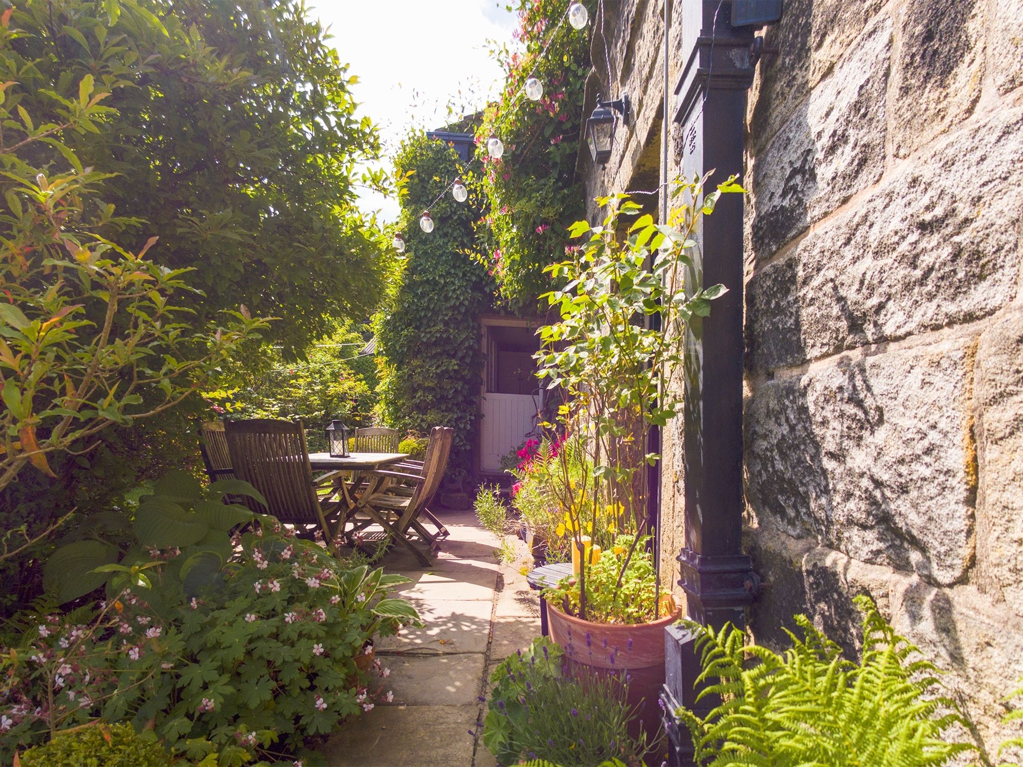 7 bedroom detached house For Sale in Todmorden - Photograph 75.