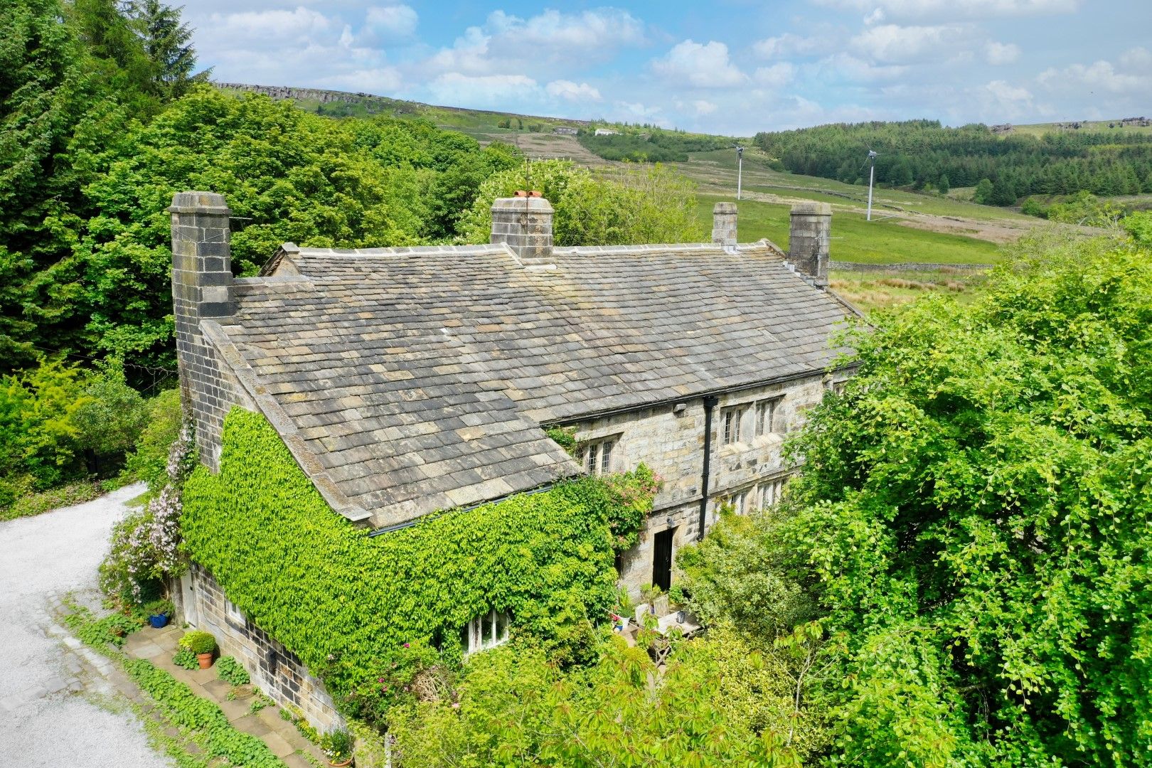 7 bedroom detached house For Sale in Todmorden - Photograph 68.