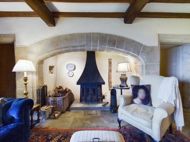7 bedroom detached house For Sale in Todmorden - Photograph 82.