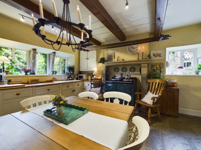 7 bedroom detached house For Sale in Todmorden - Photograph 67.